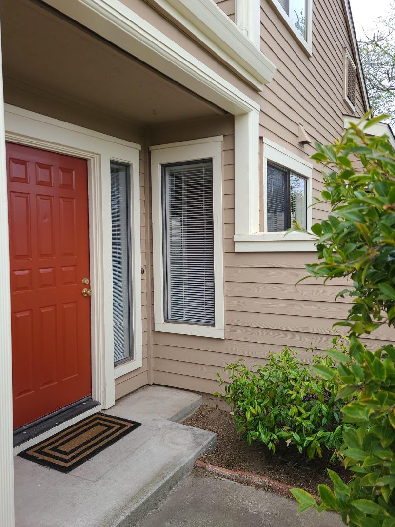 173 Crown CIR