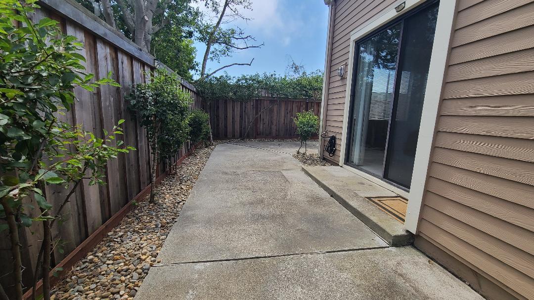 173 Crown CIR
