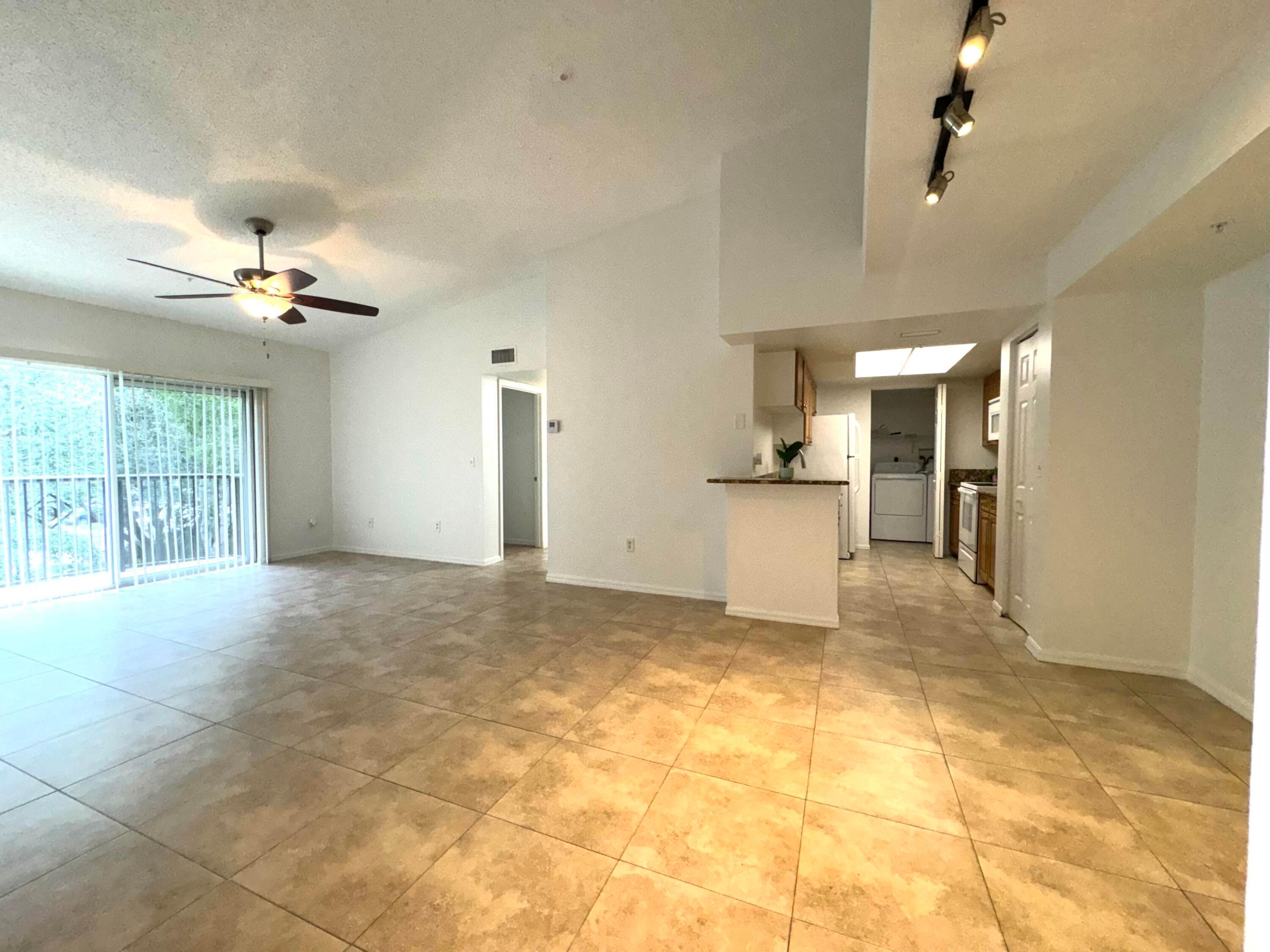 1300 Crestwood Drive 1309