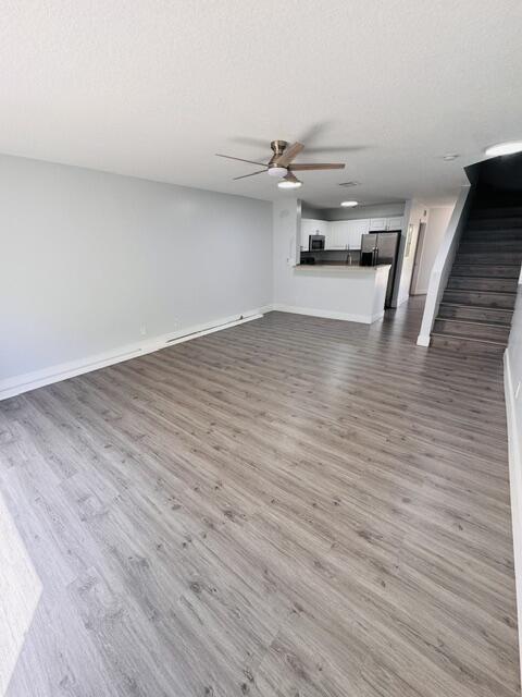 1604 Lakeview Drive W