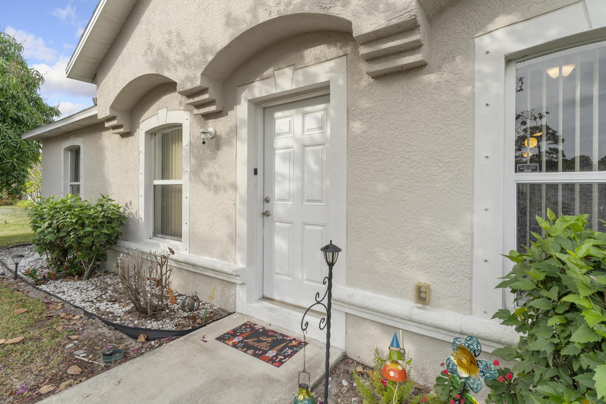 142 SW Tulip Boulevard