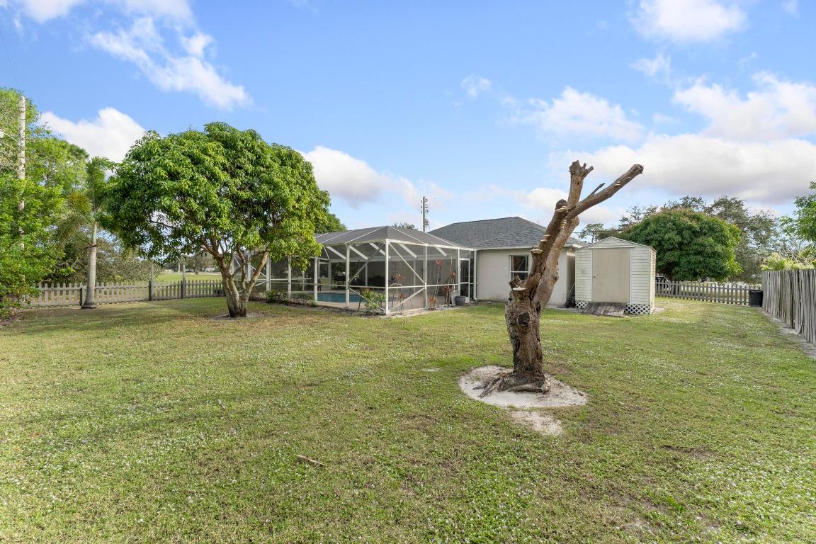 142 SW Tulip Boulevard