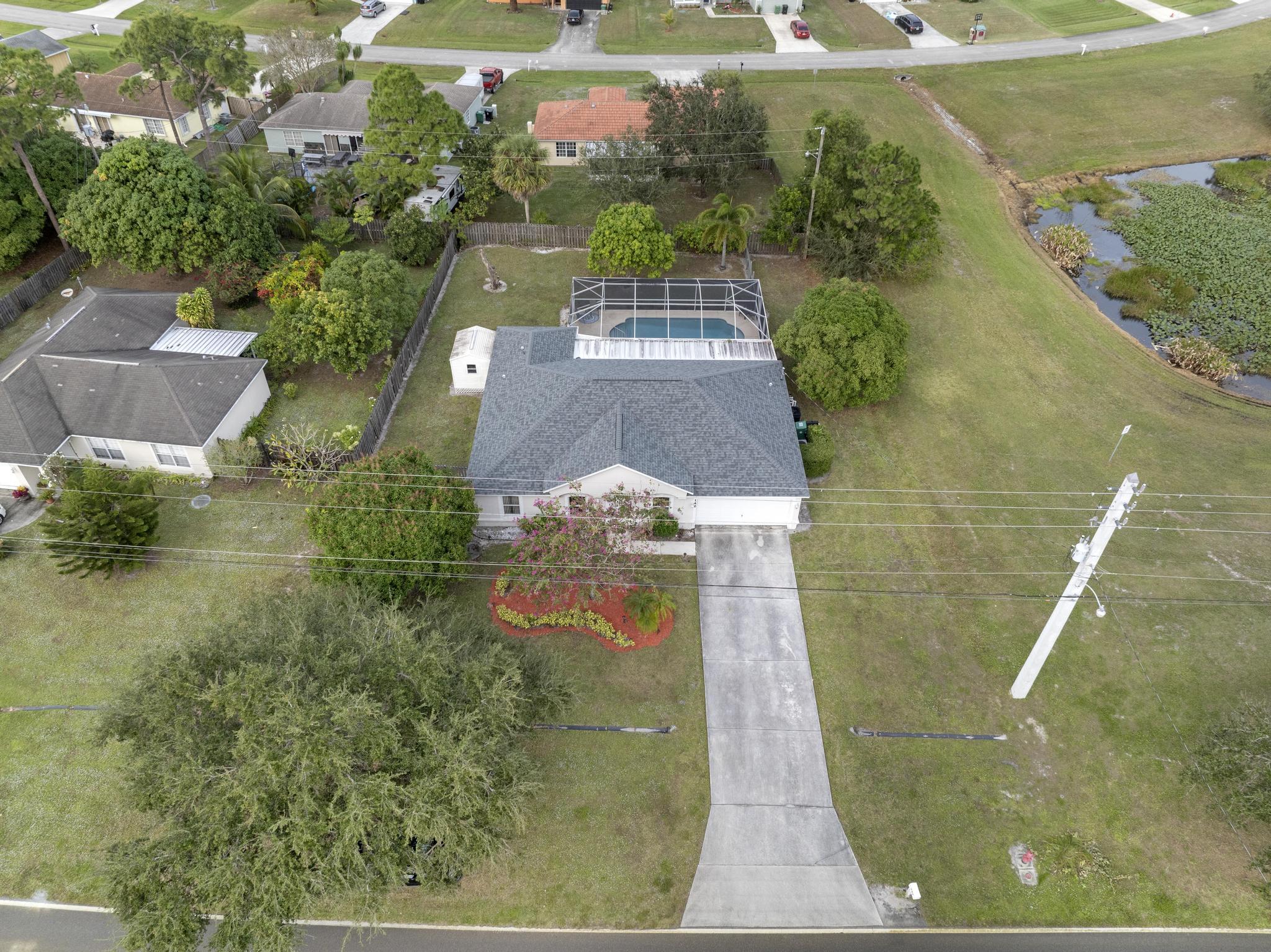 142 SW Tulip Boulevard