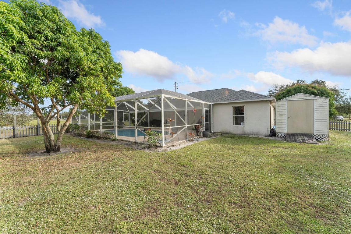 142 SW Tulip Boulevard