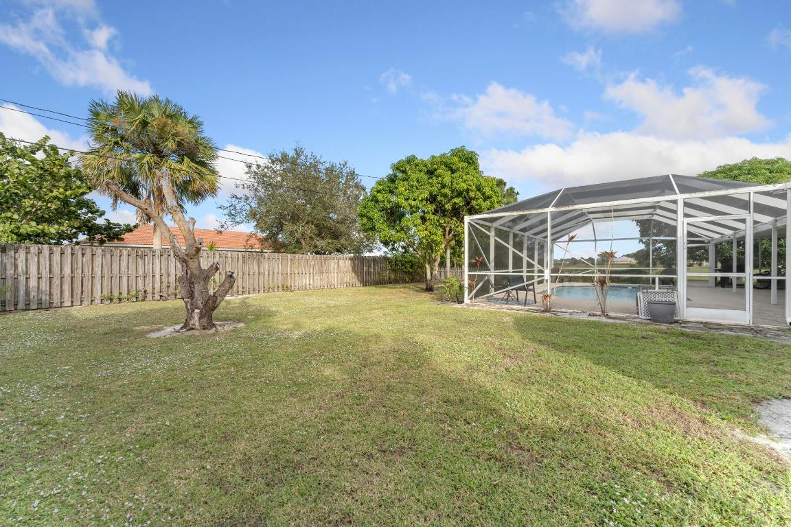 142 SW Tulip Boulevard