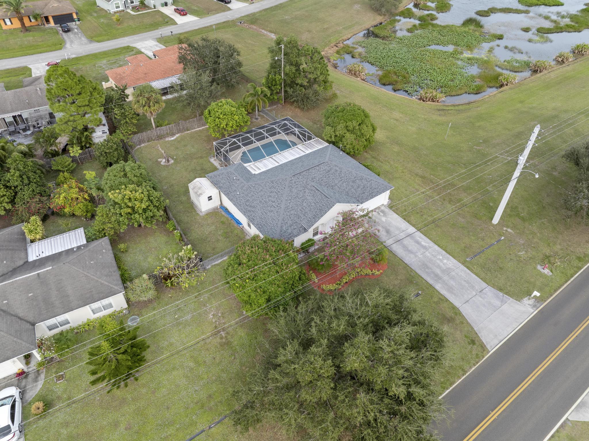 142 SW Tulip Boulevard