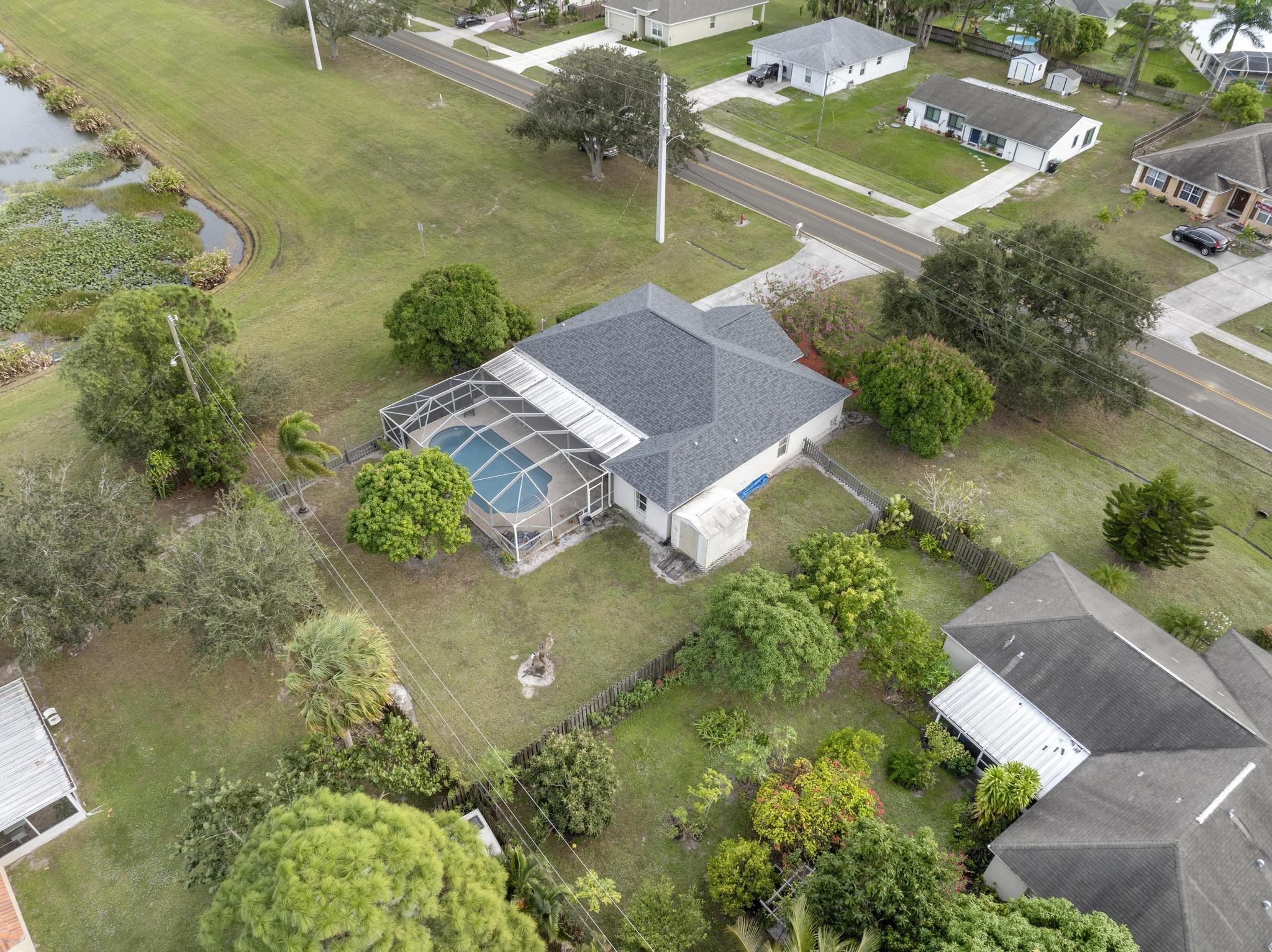 142 SW Tulip Boulevard