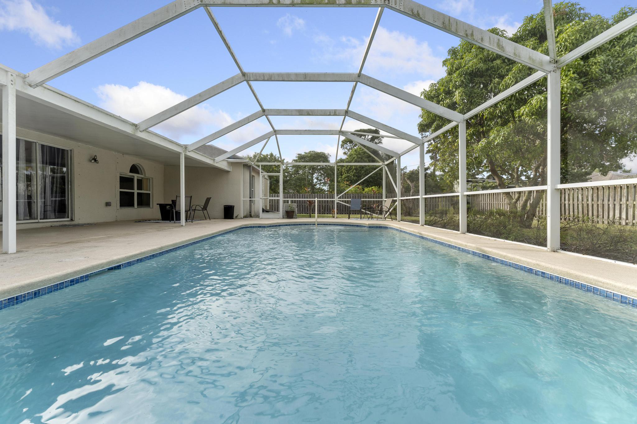 142 SW Tulip Boulevard