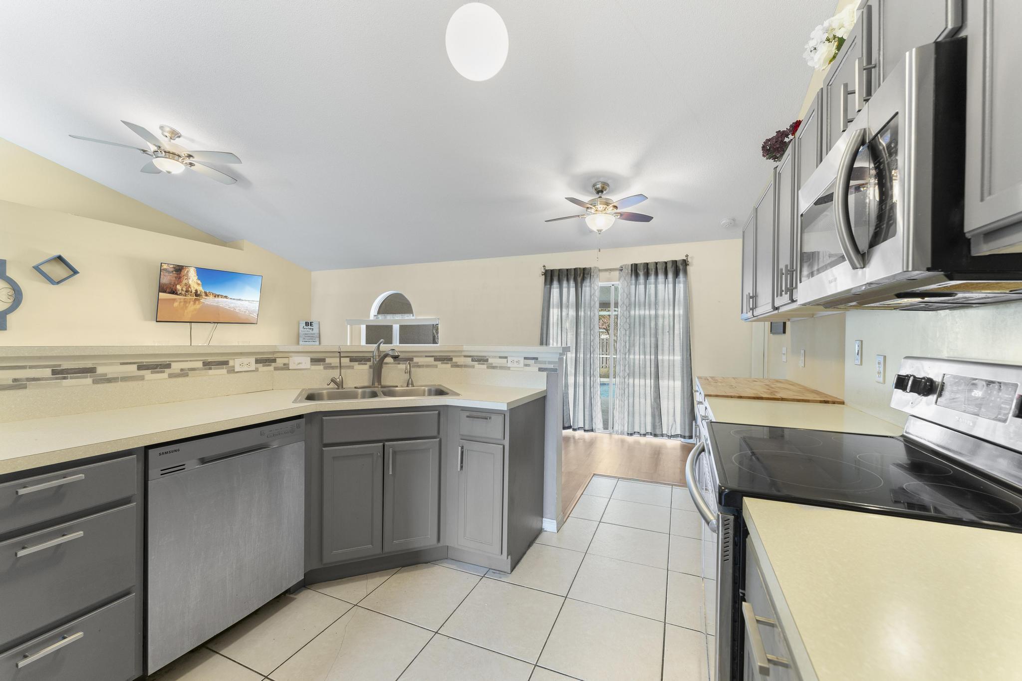 142 SW Tulip Boulevard