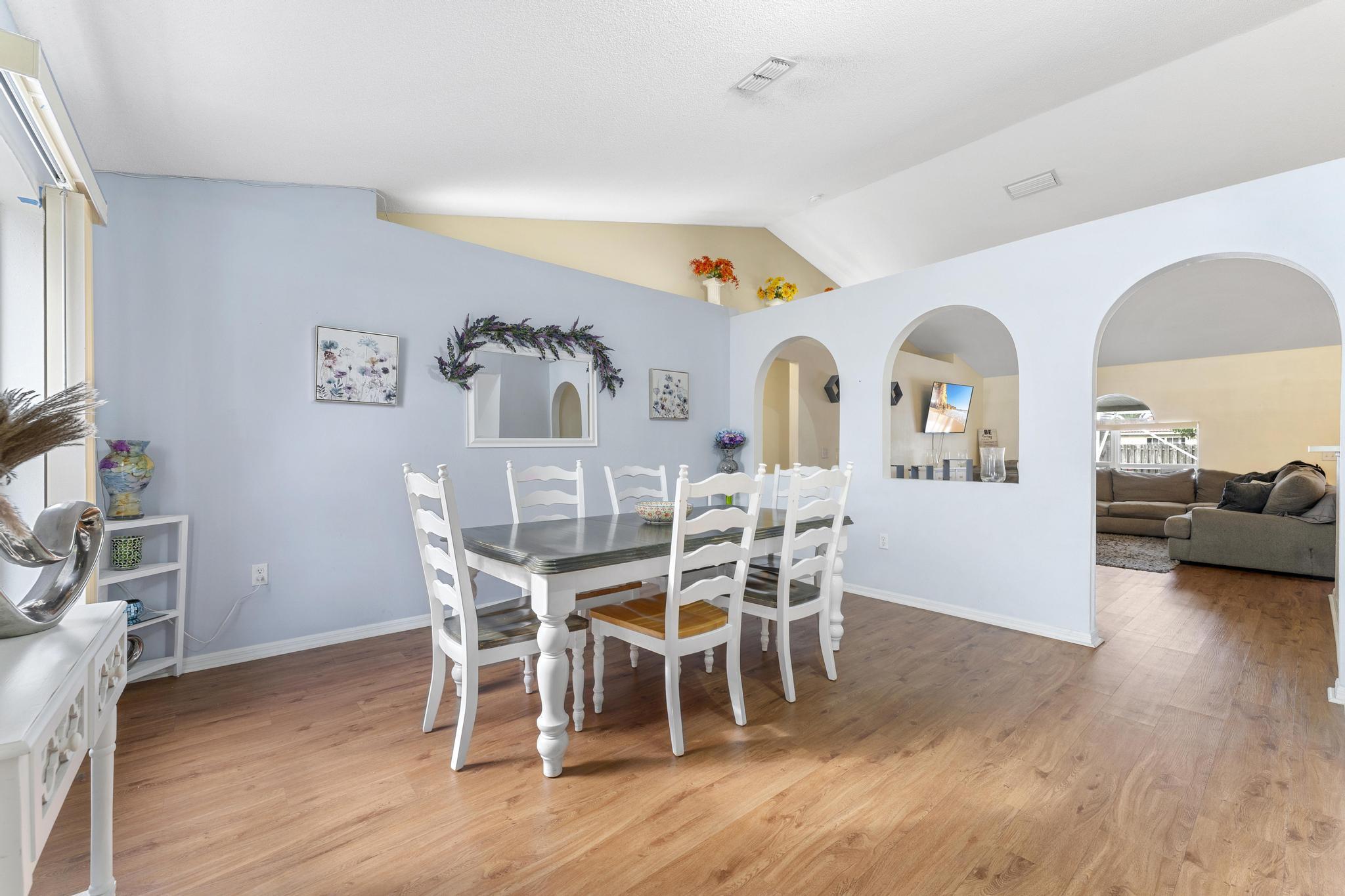 142 SW Tulip Boulevard