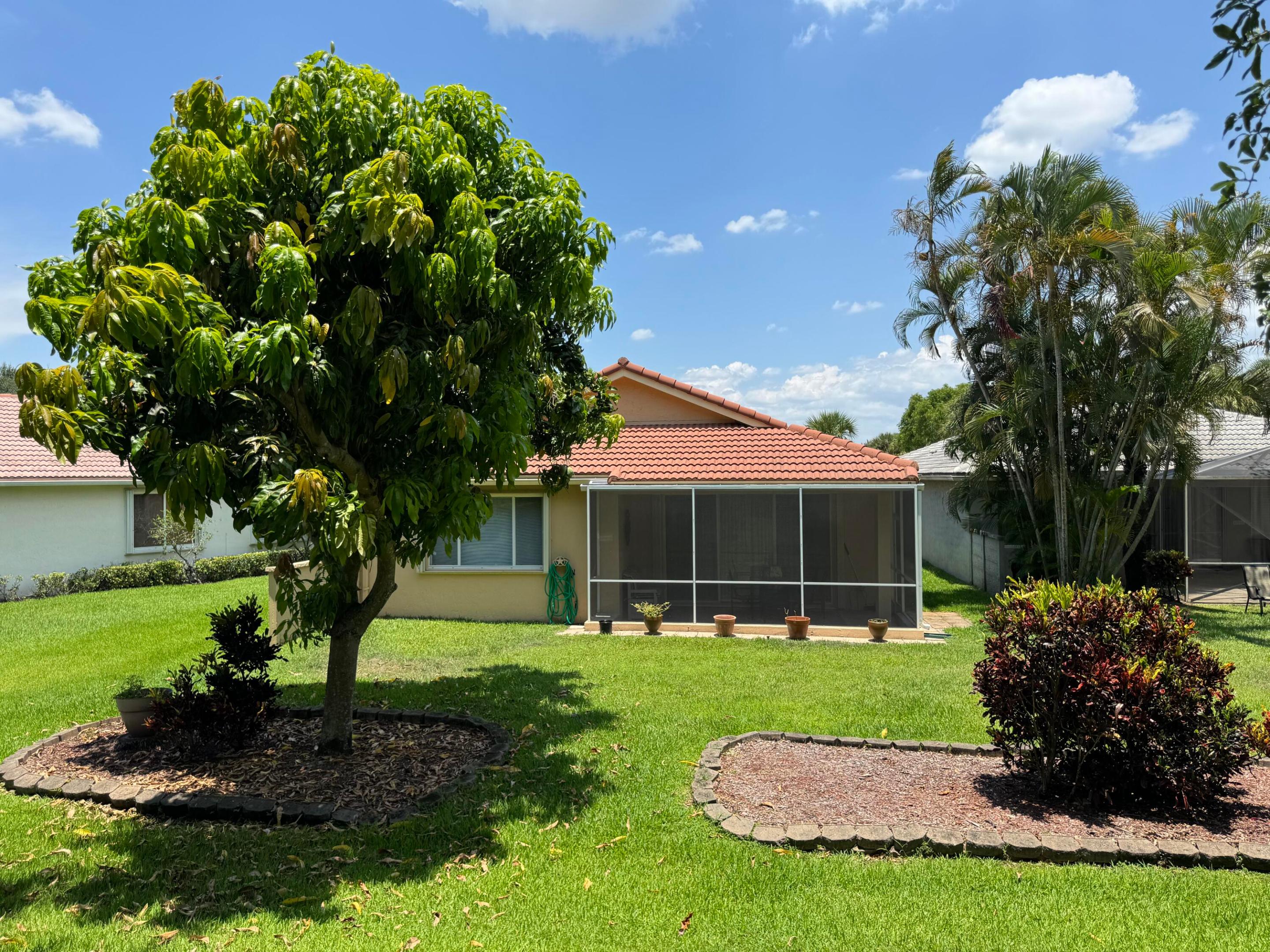 9158 Bay Point Circle