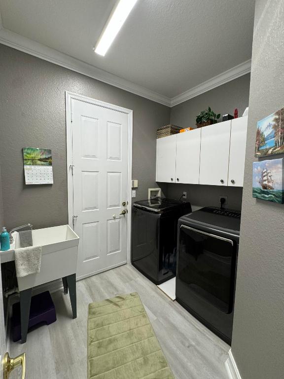 9158 Bay Point Circle