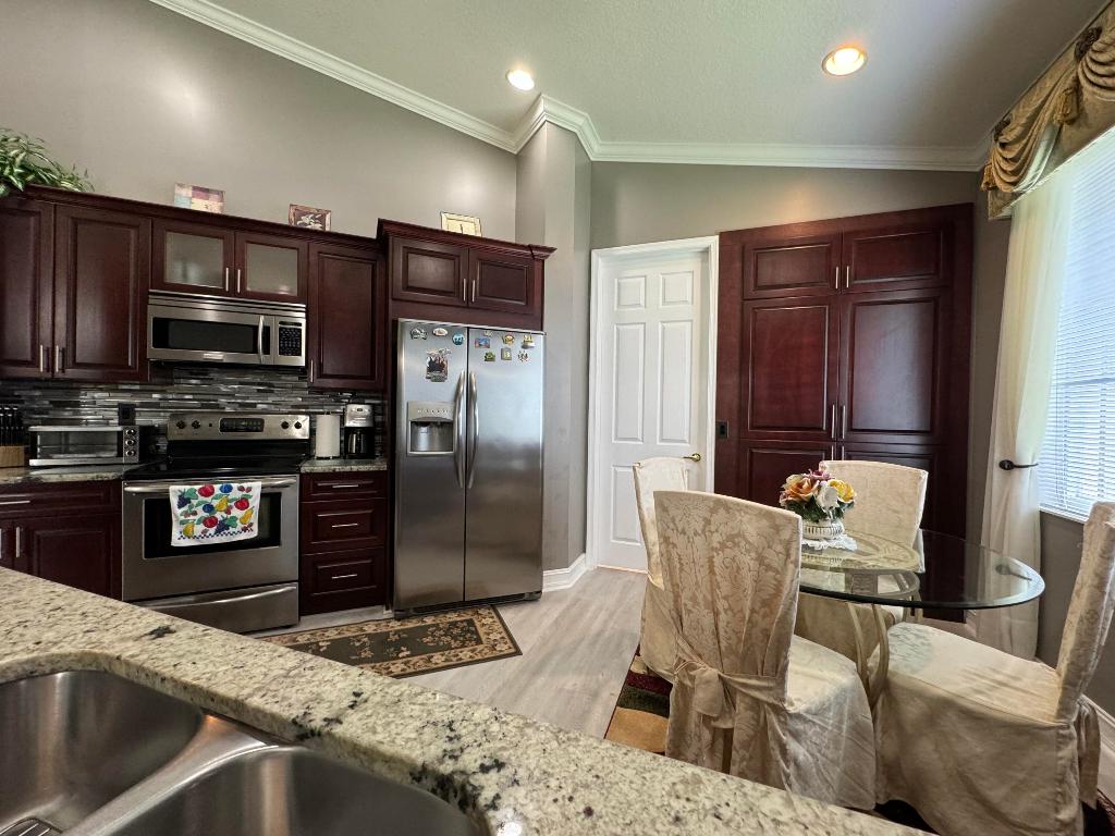 9158 Bay Point Circle