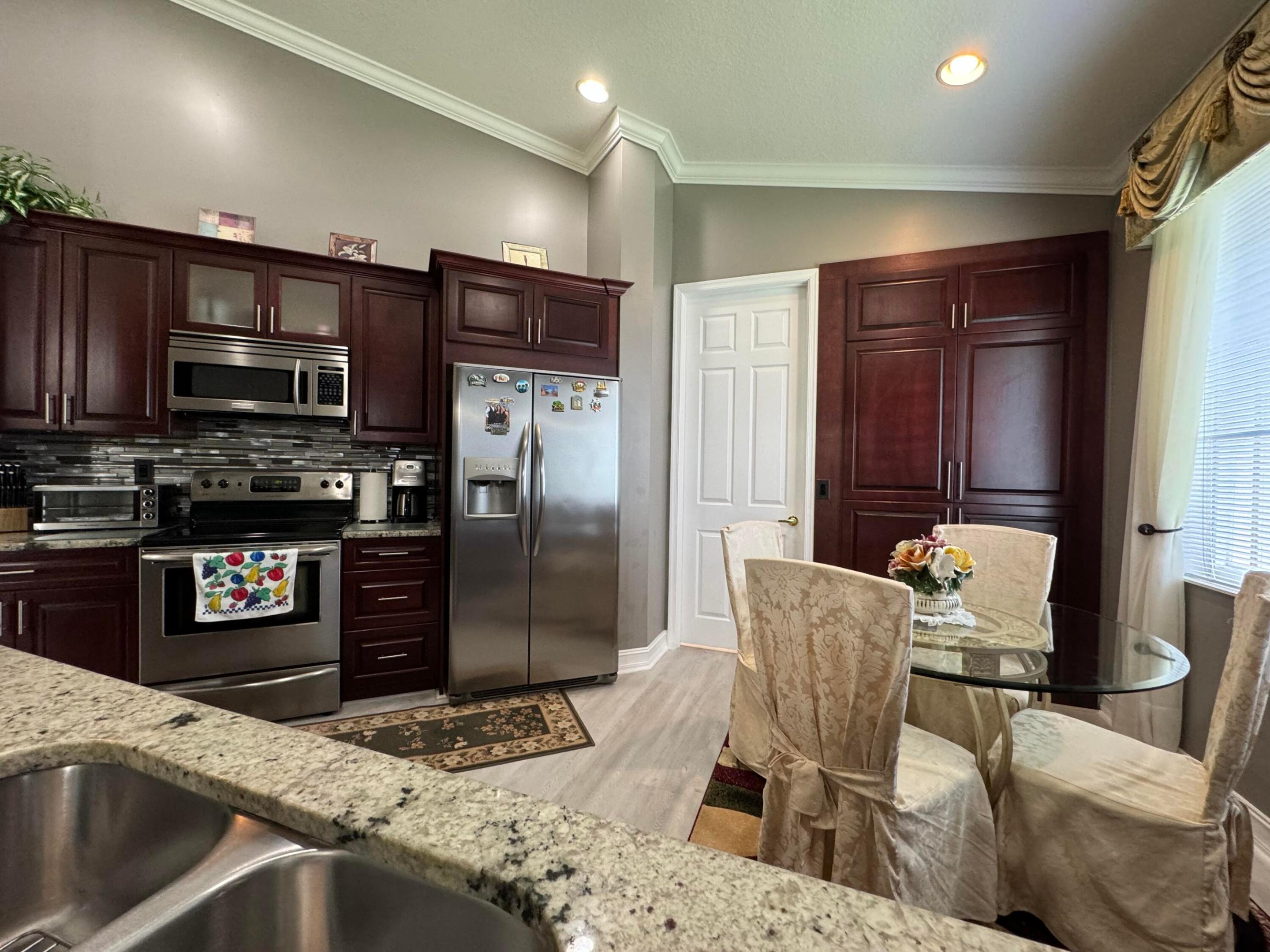 9158 Bay Point Circle