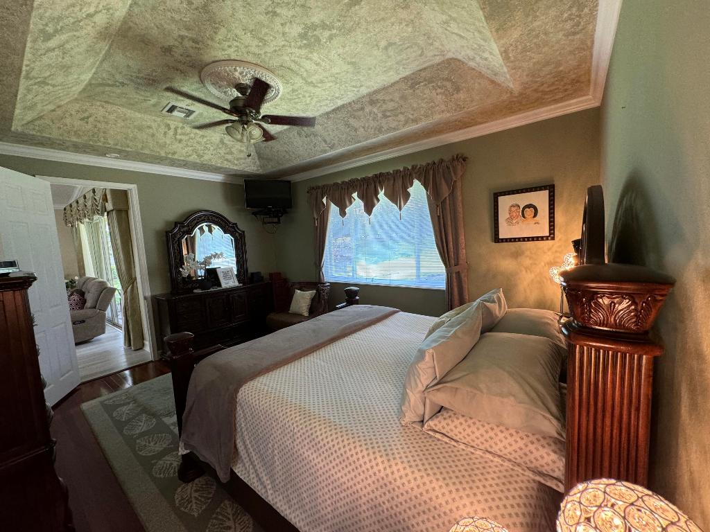 9158 Bay Point Circle