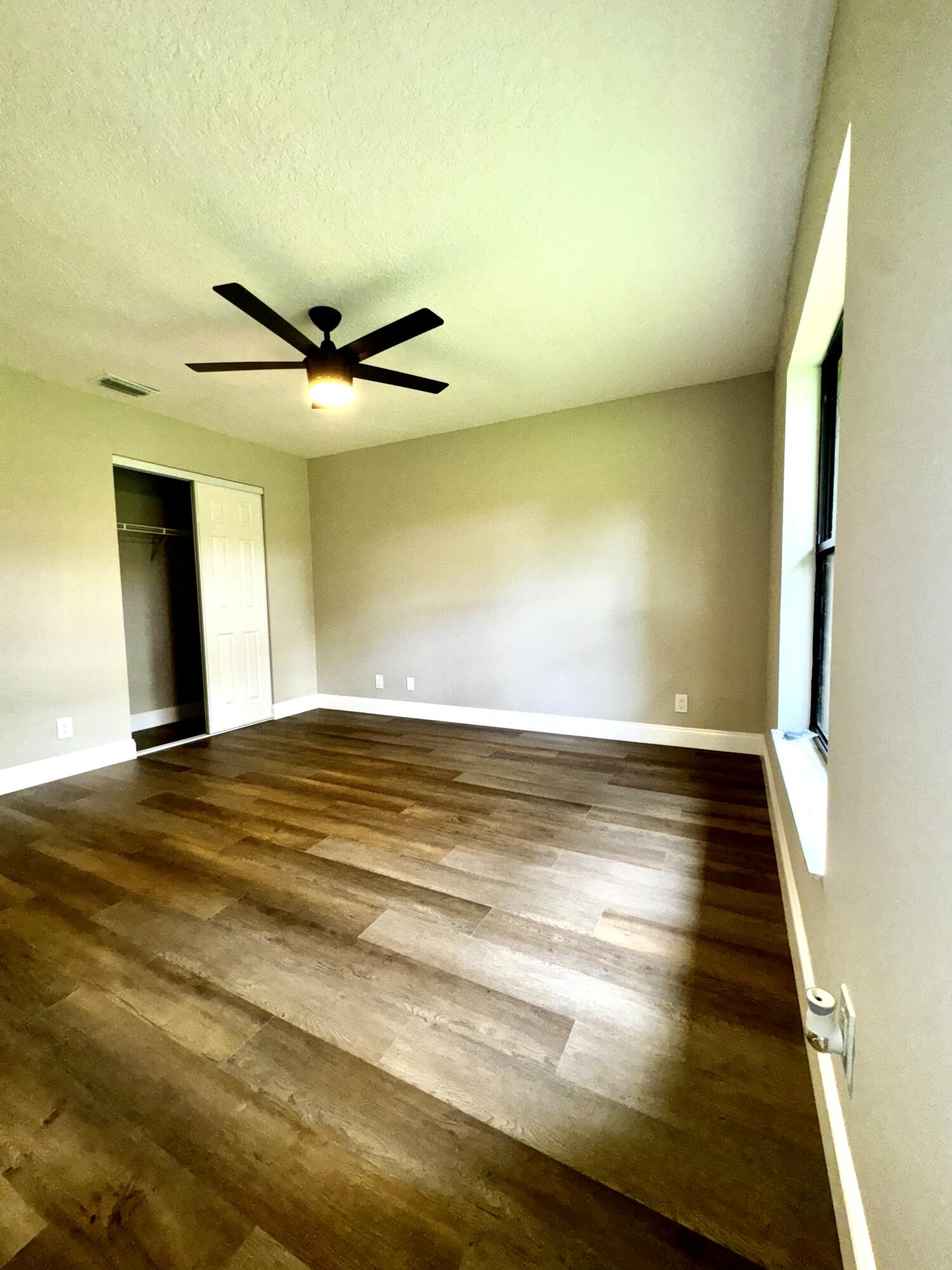 16702 86th Street N