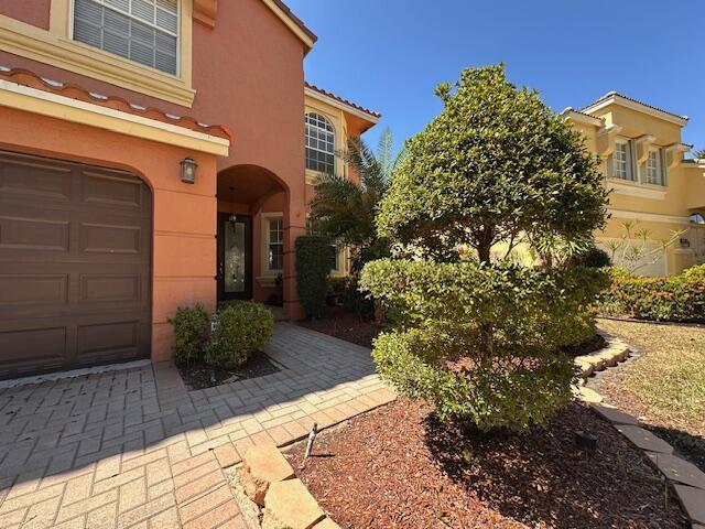 2117 Reston Circle