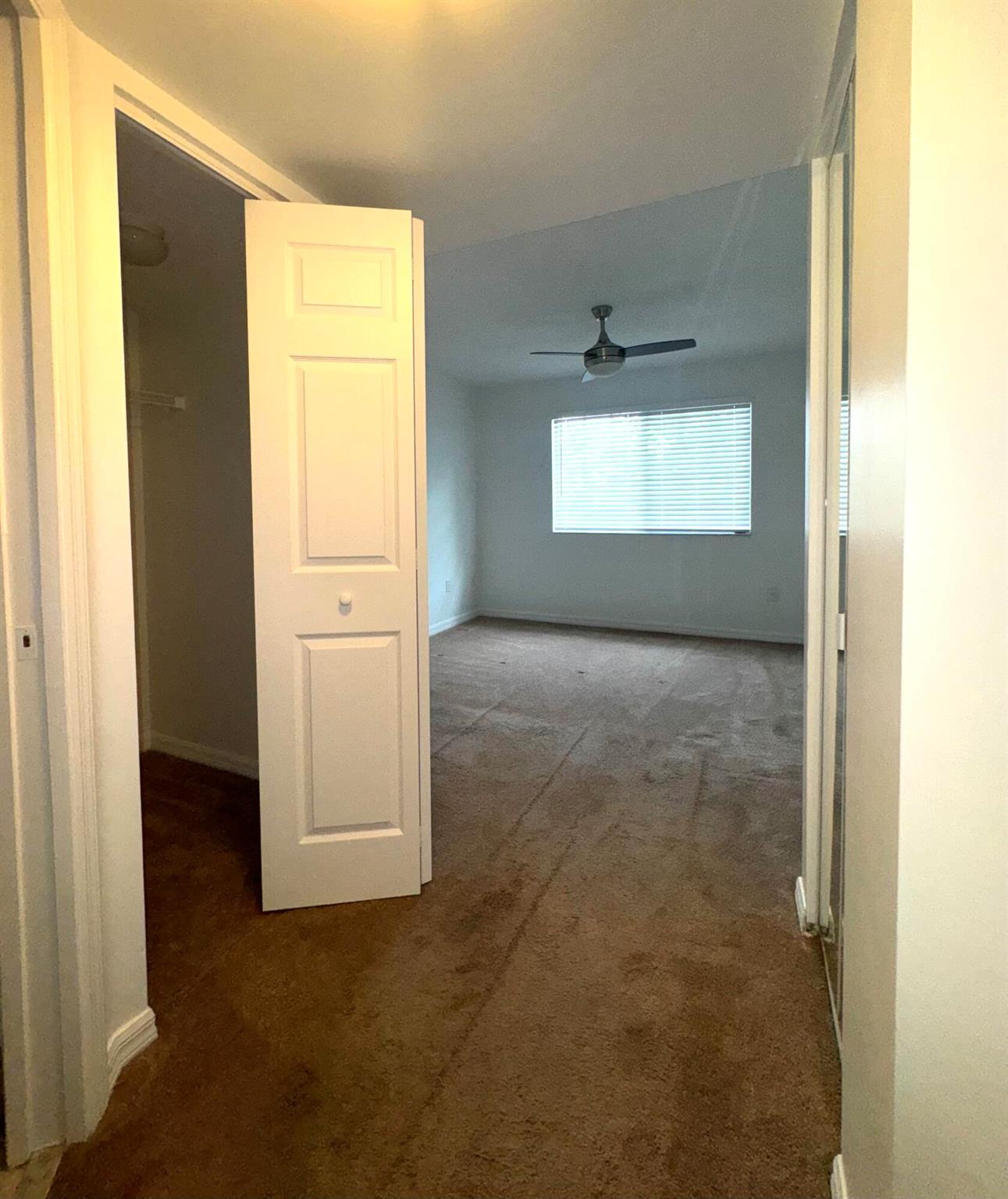 1300 Crestwood Court S 1319