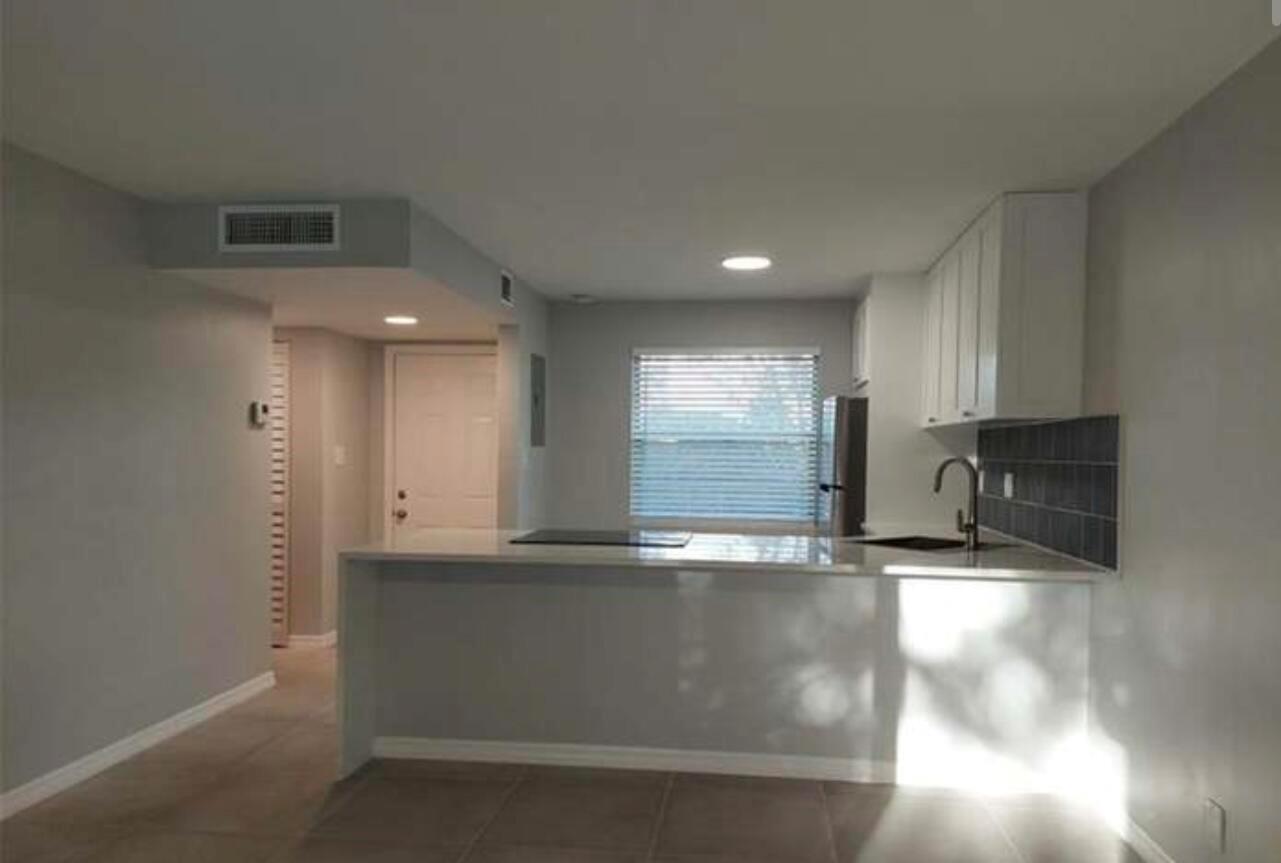 3301 NW 47th Terrace 308
