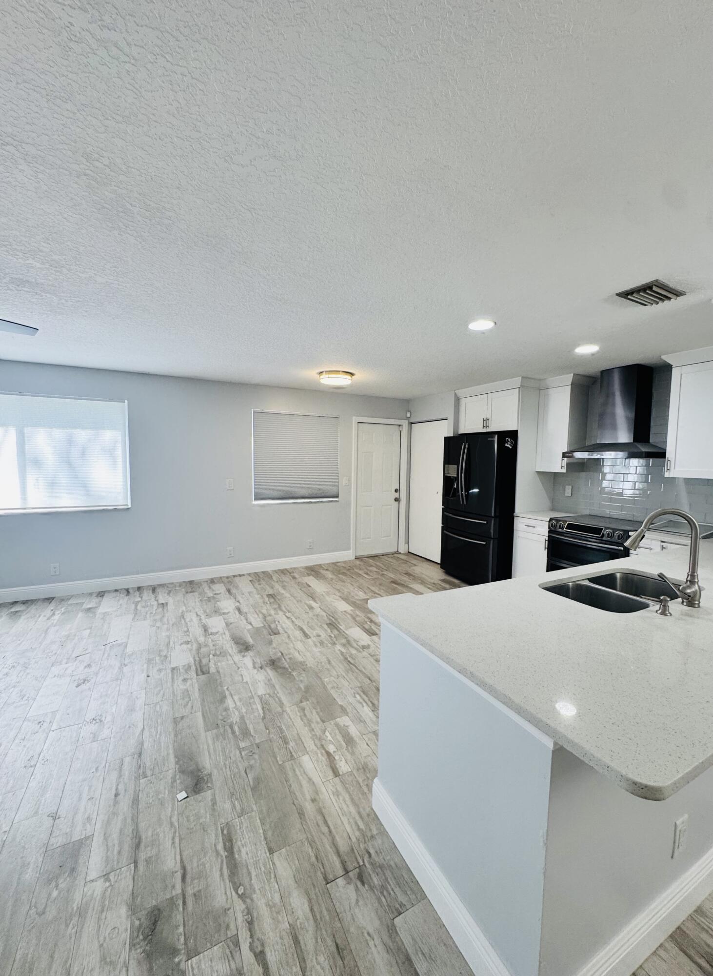 77 Fairway Lane