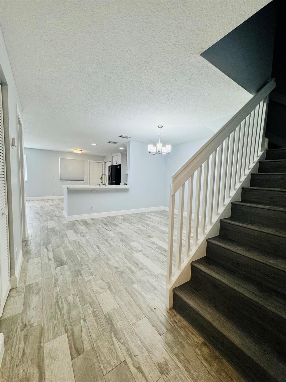 77 Fairway Lane