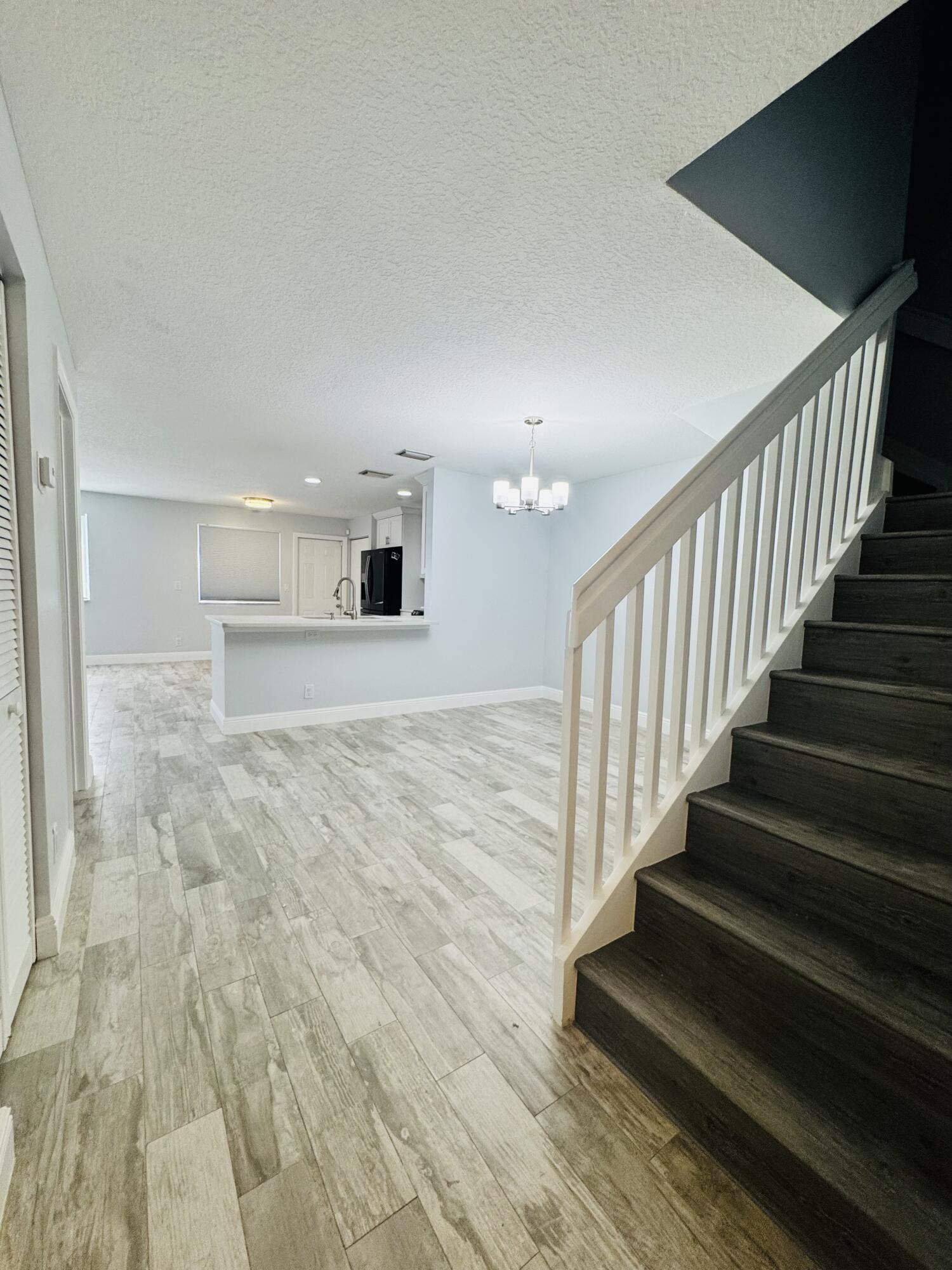 77 Fairway Lane