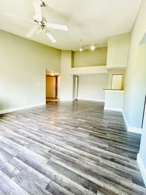 1400 Crestwood Court S 1410