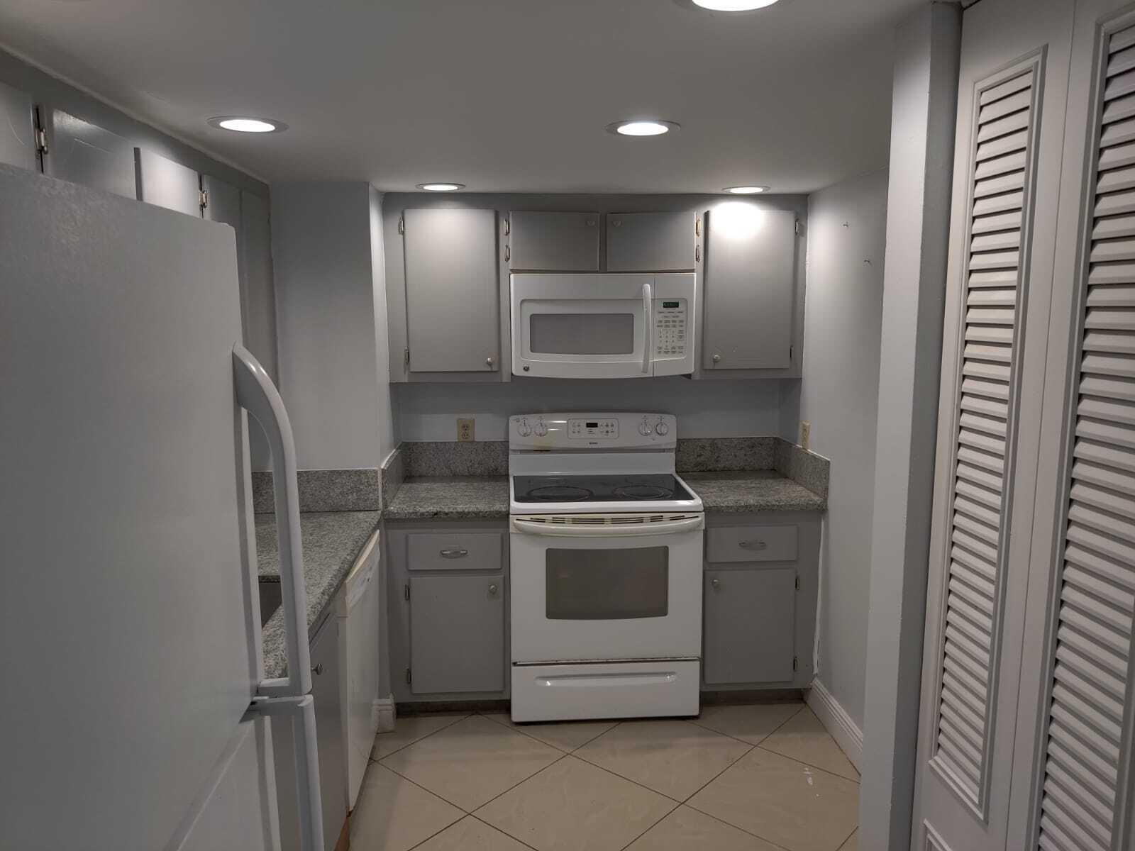 5600 N Flagler Drive 210