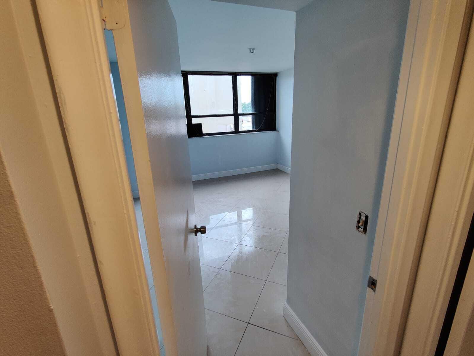 5600 N Flagler Drive 210