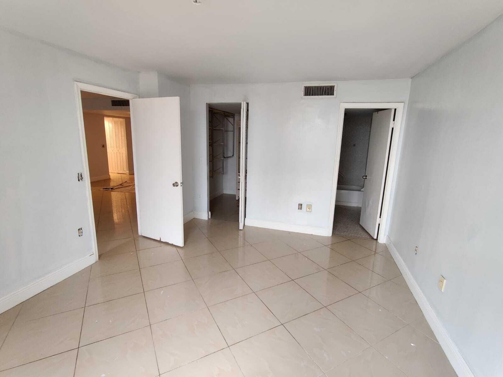 5600 N Flagler Drive 210