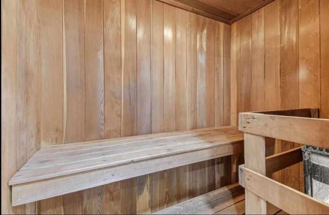 5600 N Flagler Drive 210