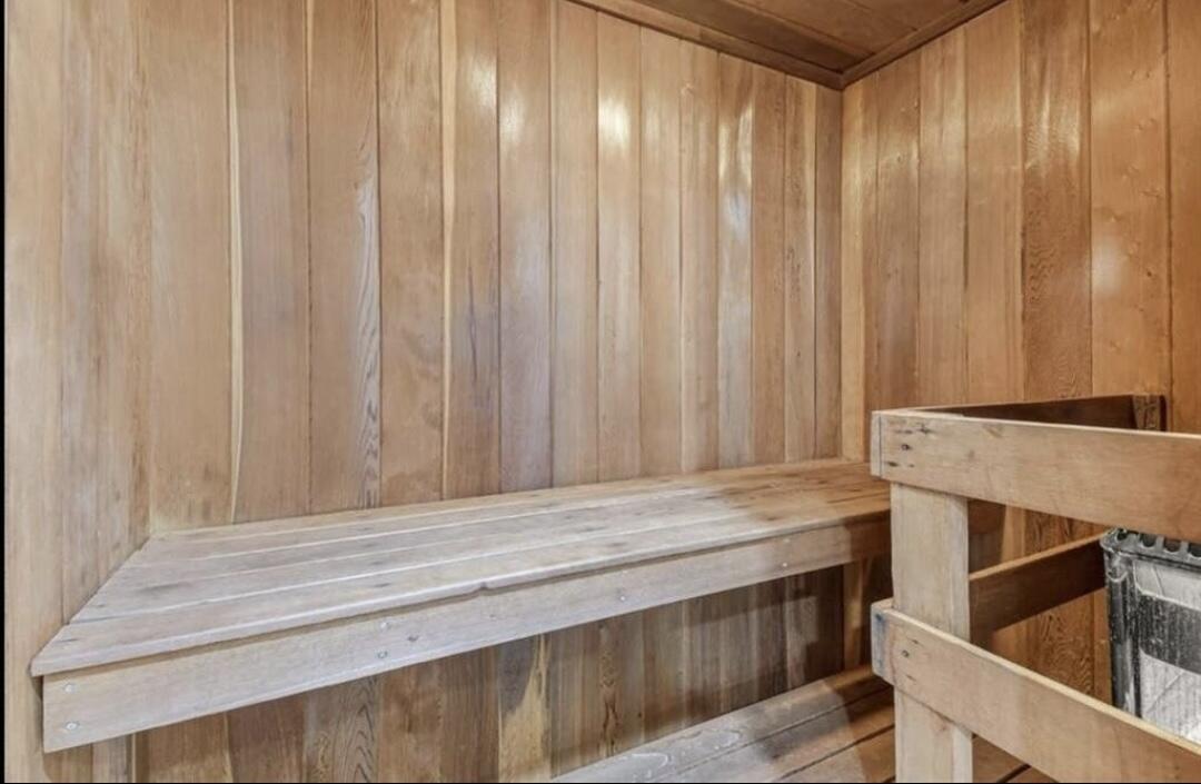 5600 N Flagler Drive 210