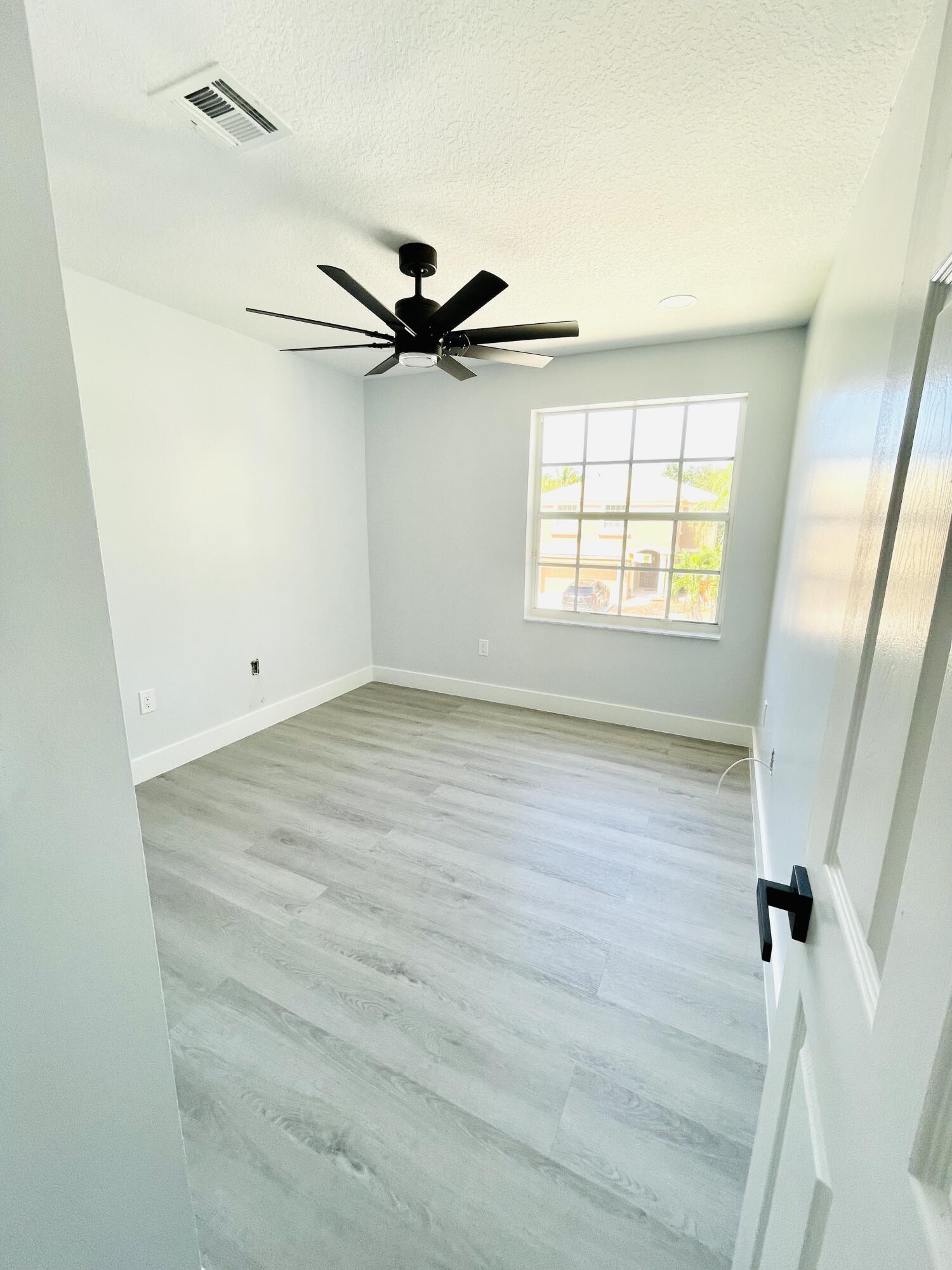 3016 Rockville Lane