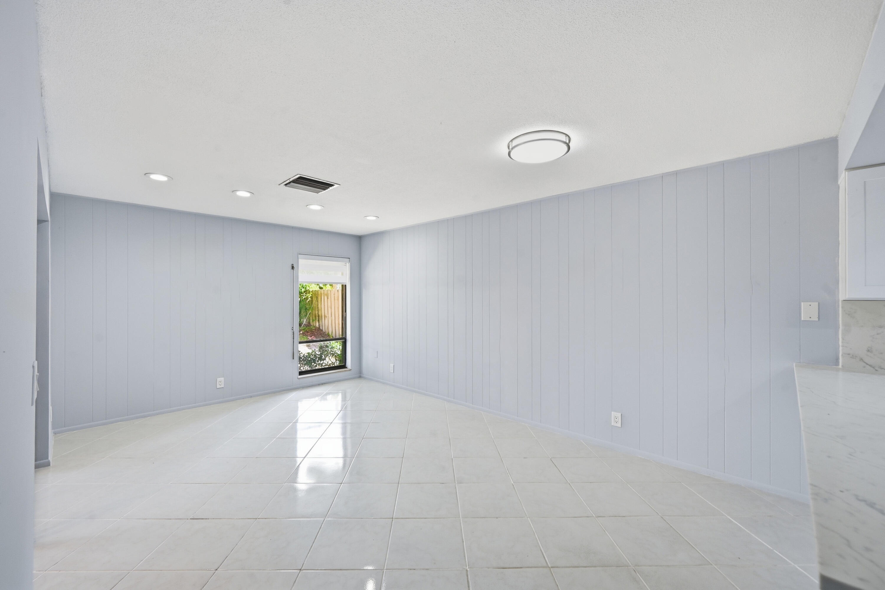 5935 Glenbrook Drive
