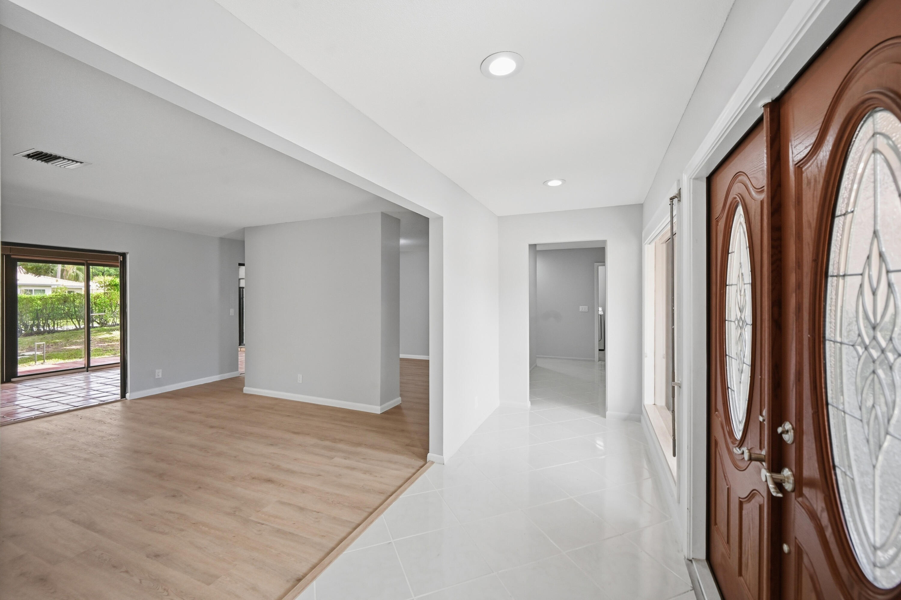 5935 Glenbrook Drive