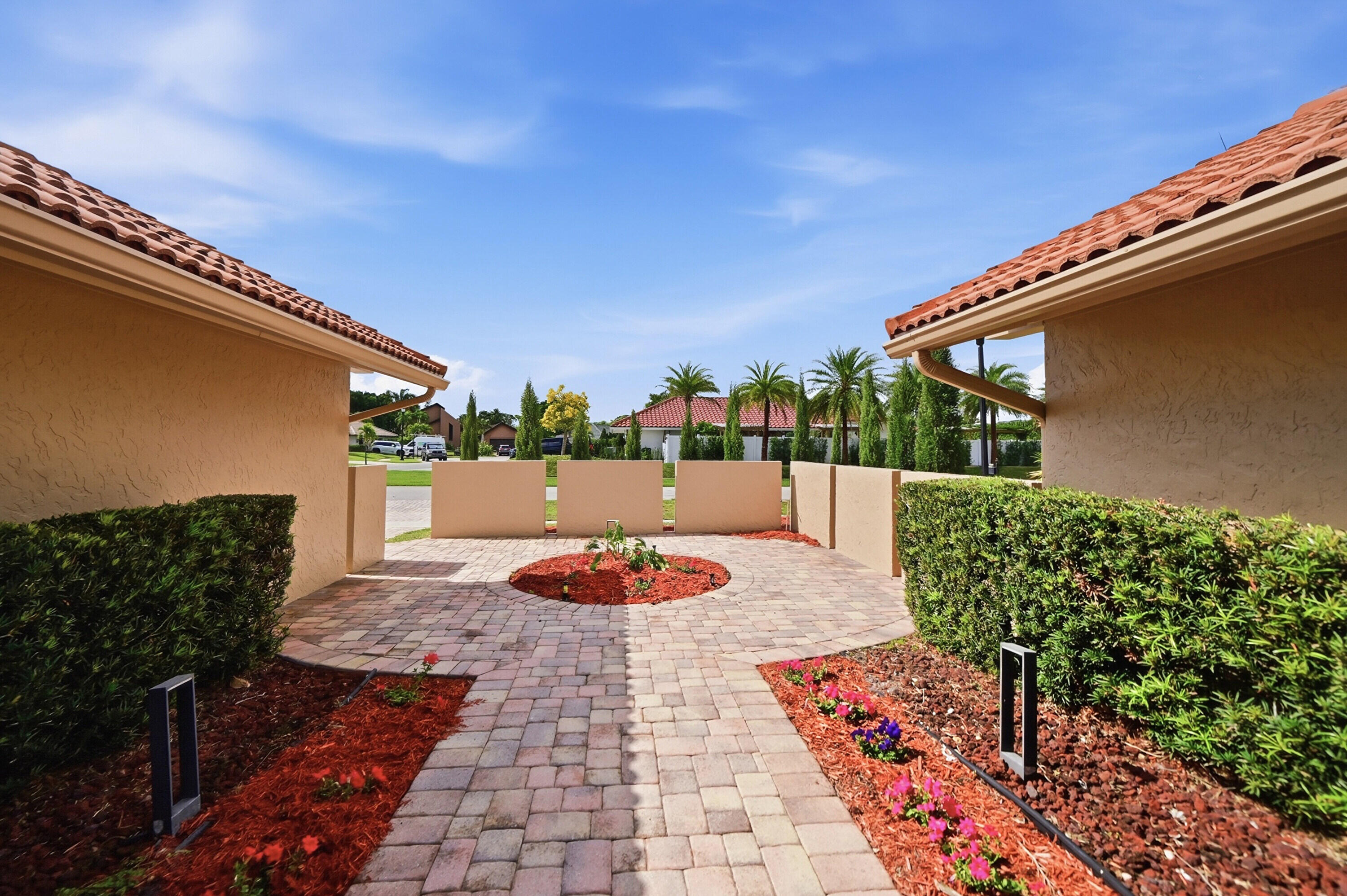 5935 Glenbrook Drive