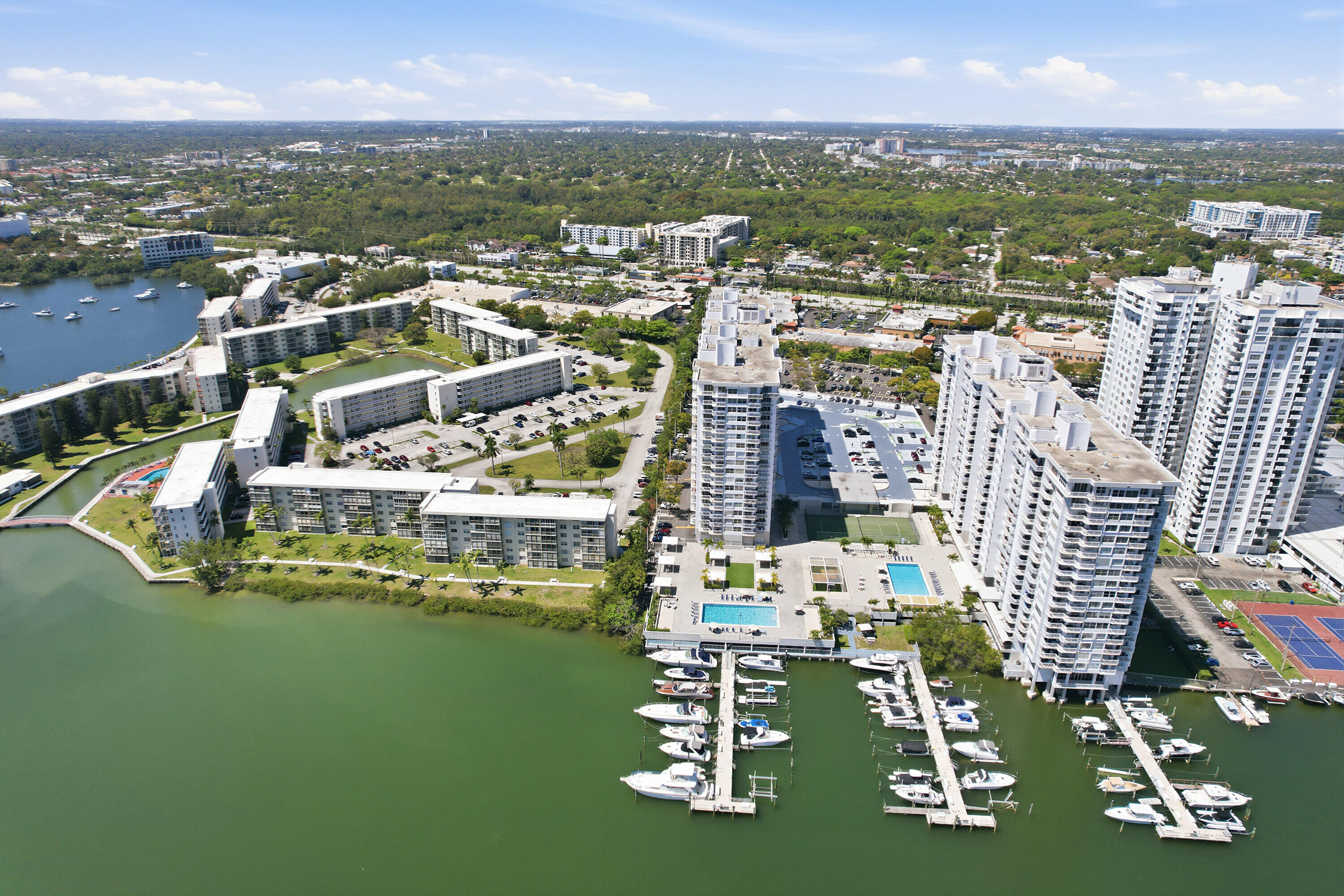 18011 Biscayne Boulevard 1502