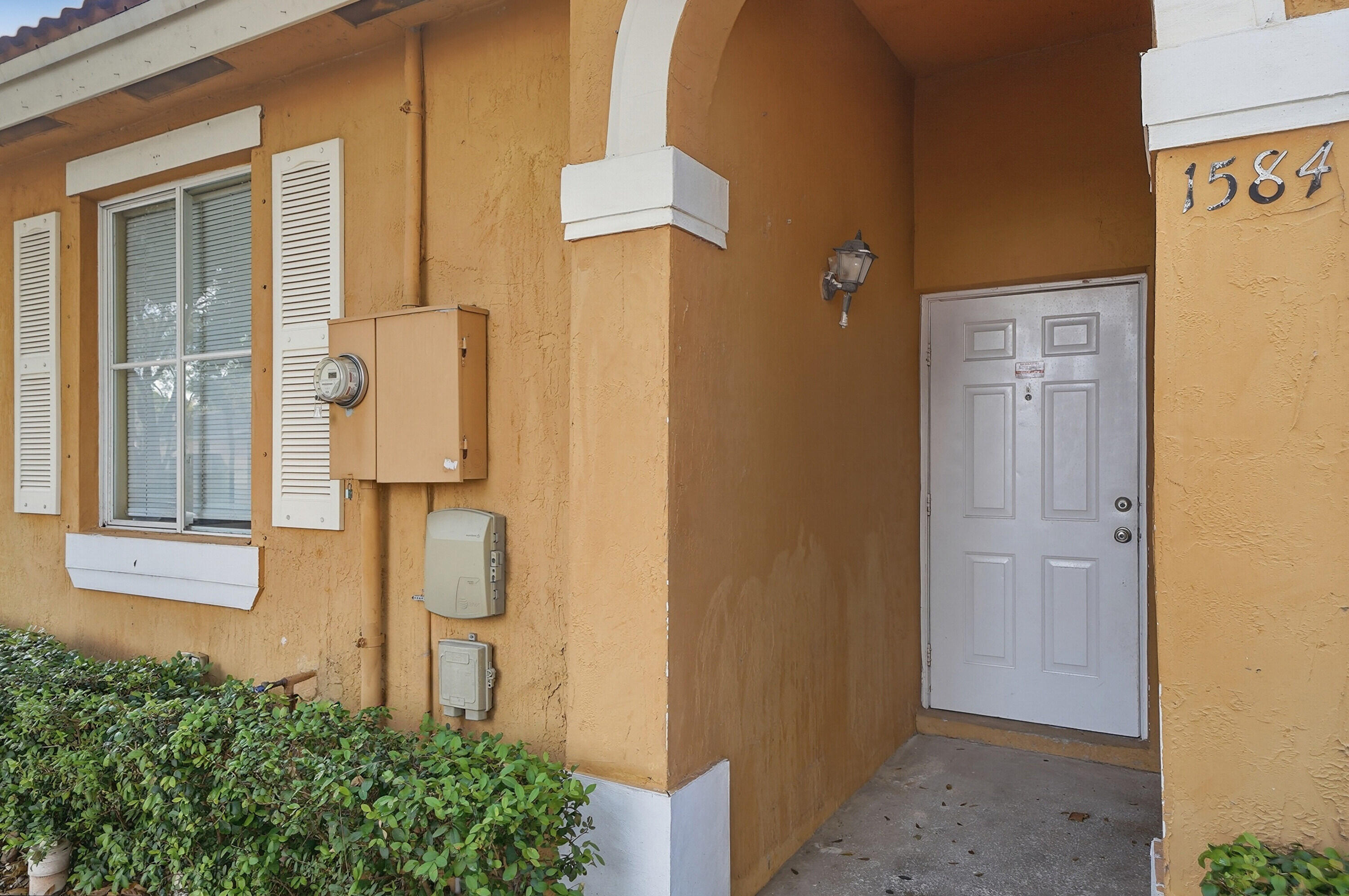1584 SW 2nd Street
