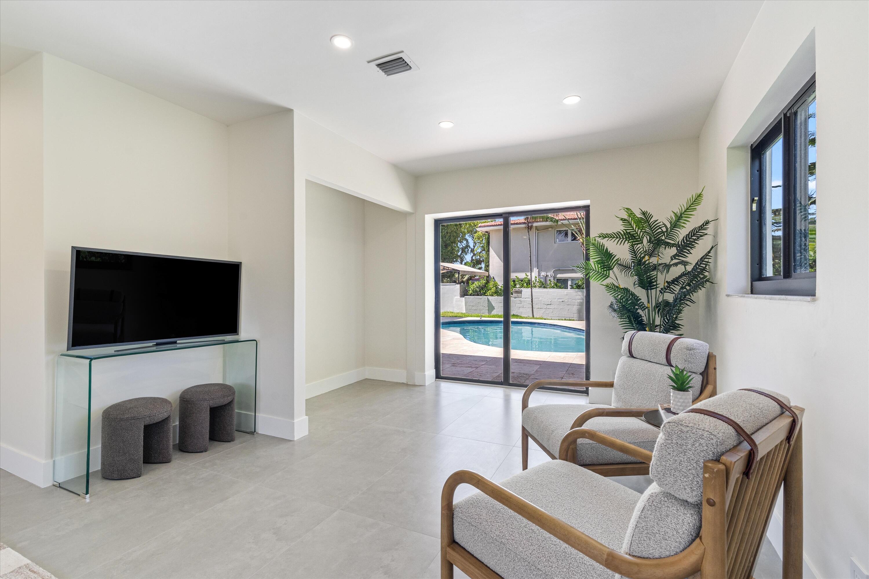 1601 Seabreeze Boulevard