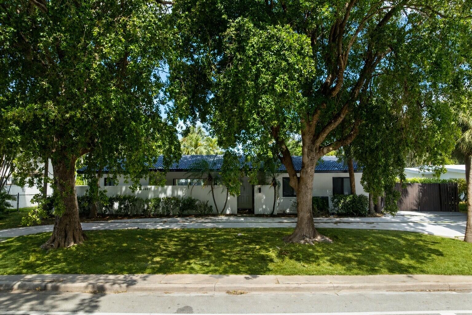 1601 Seabreeze Boulevard