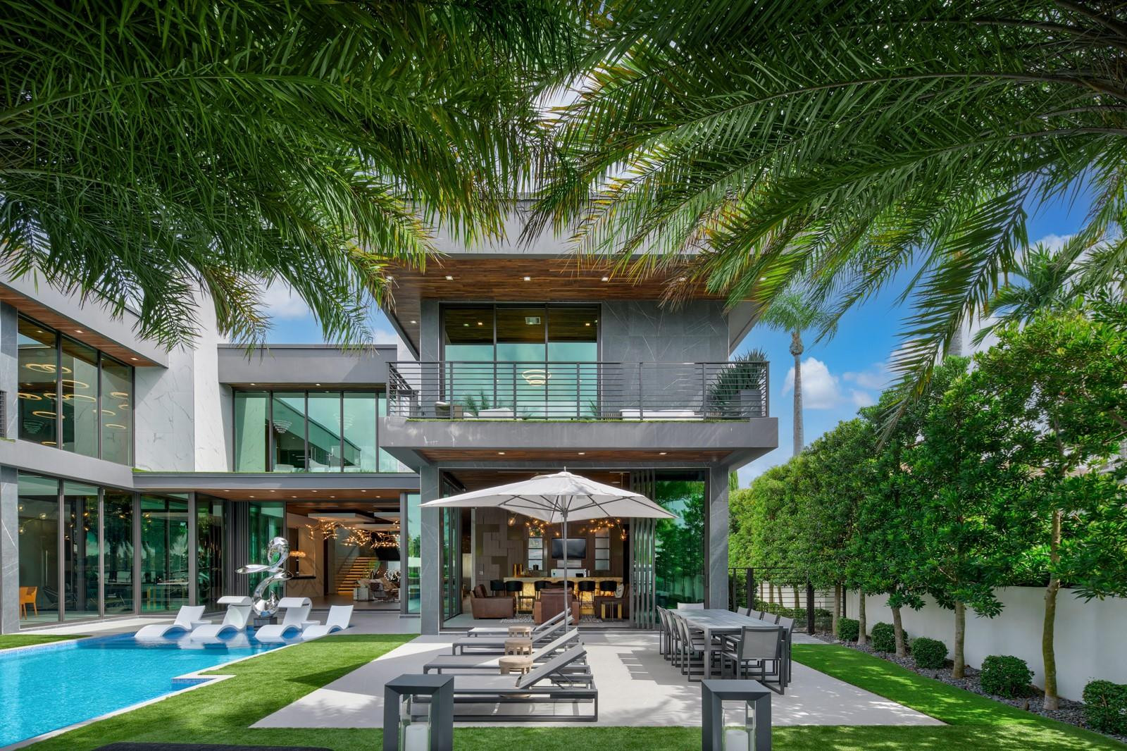 671 Middle River Drive