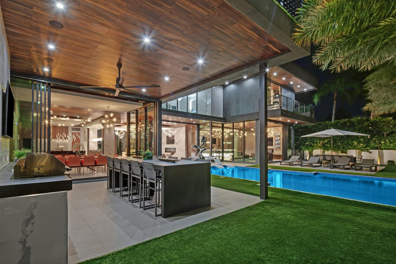 671 Middle River Drive