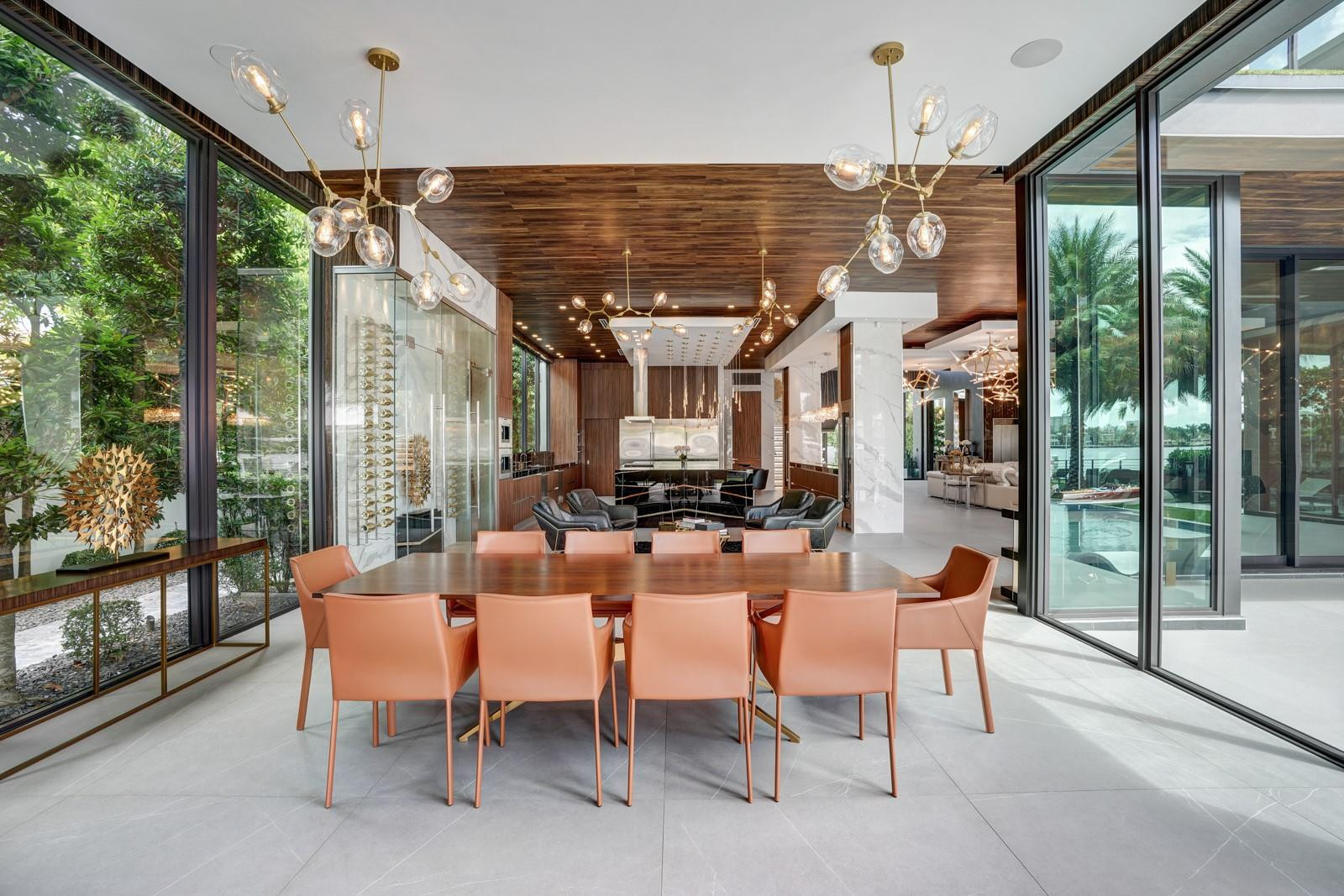 671 Middle River Drive