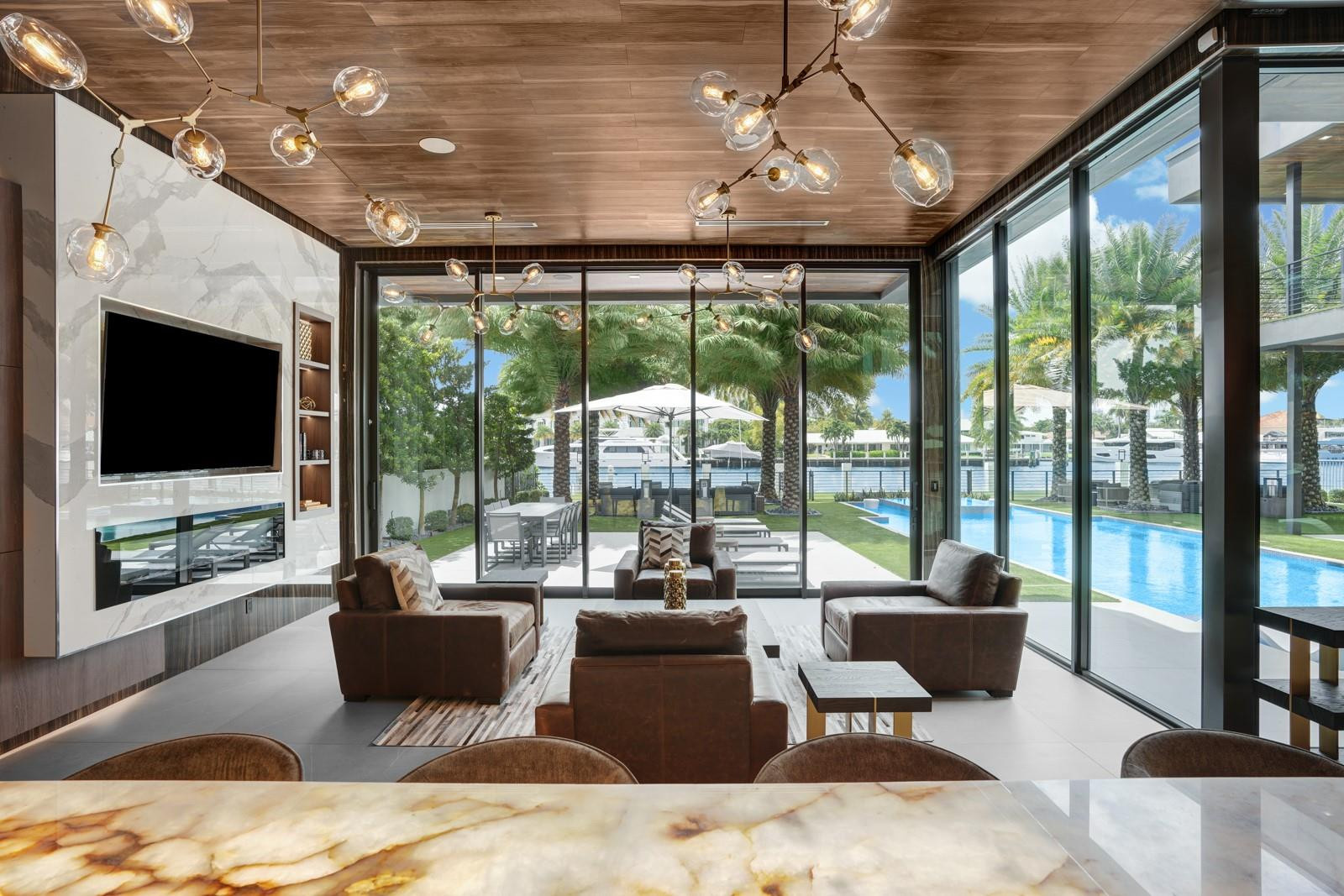 671 Middle River Drive