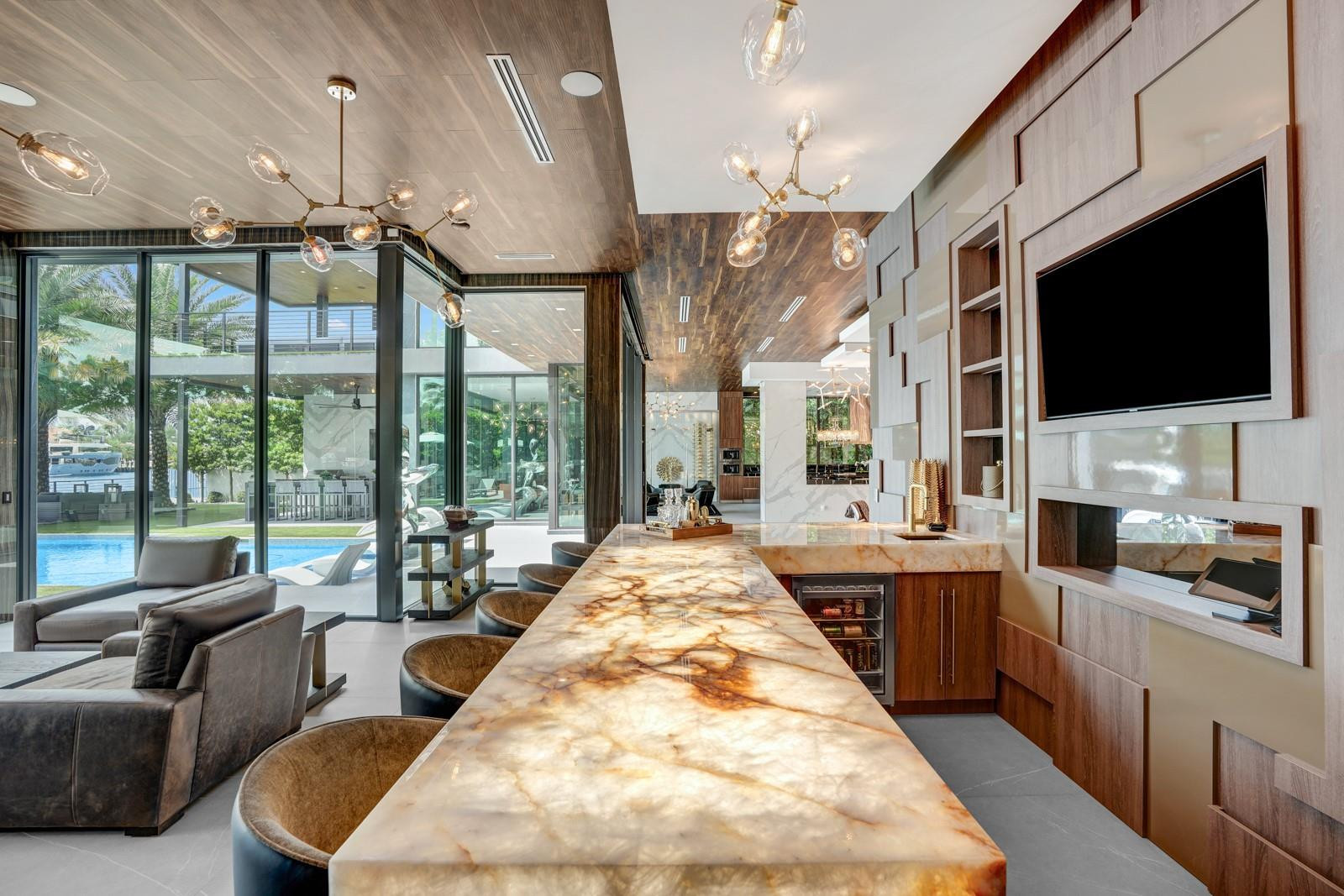 671 Middle River Drive