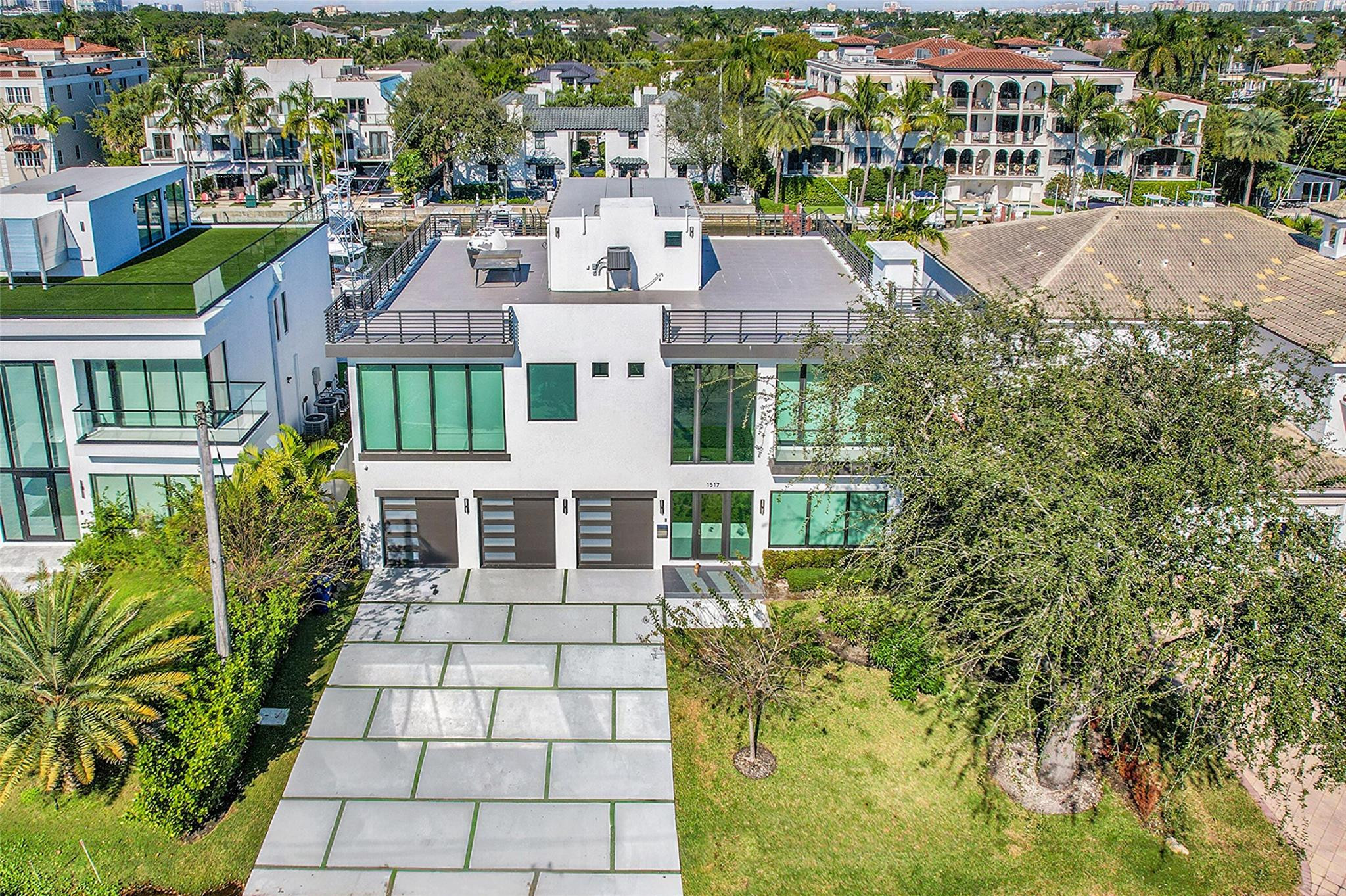 1517 SE 12th Court