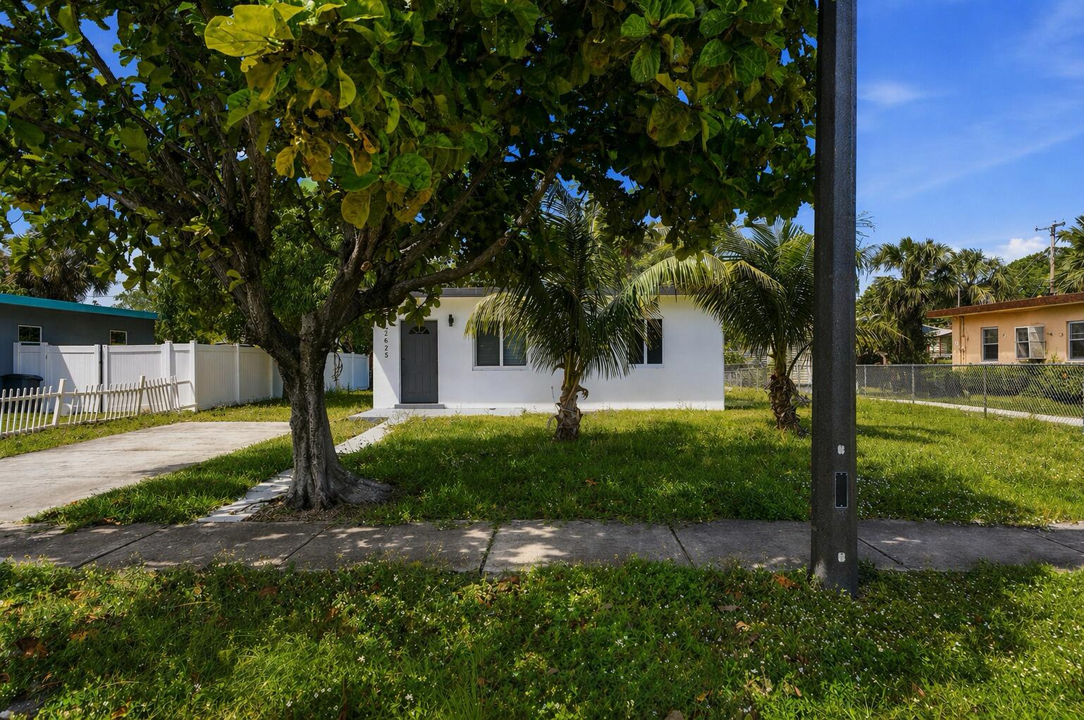 2625 NW 10th Street