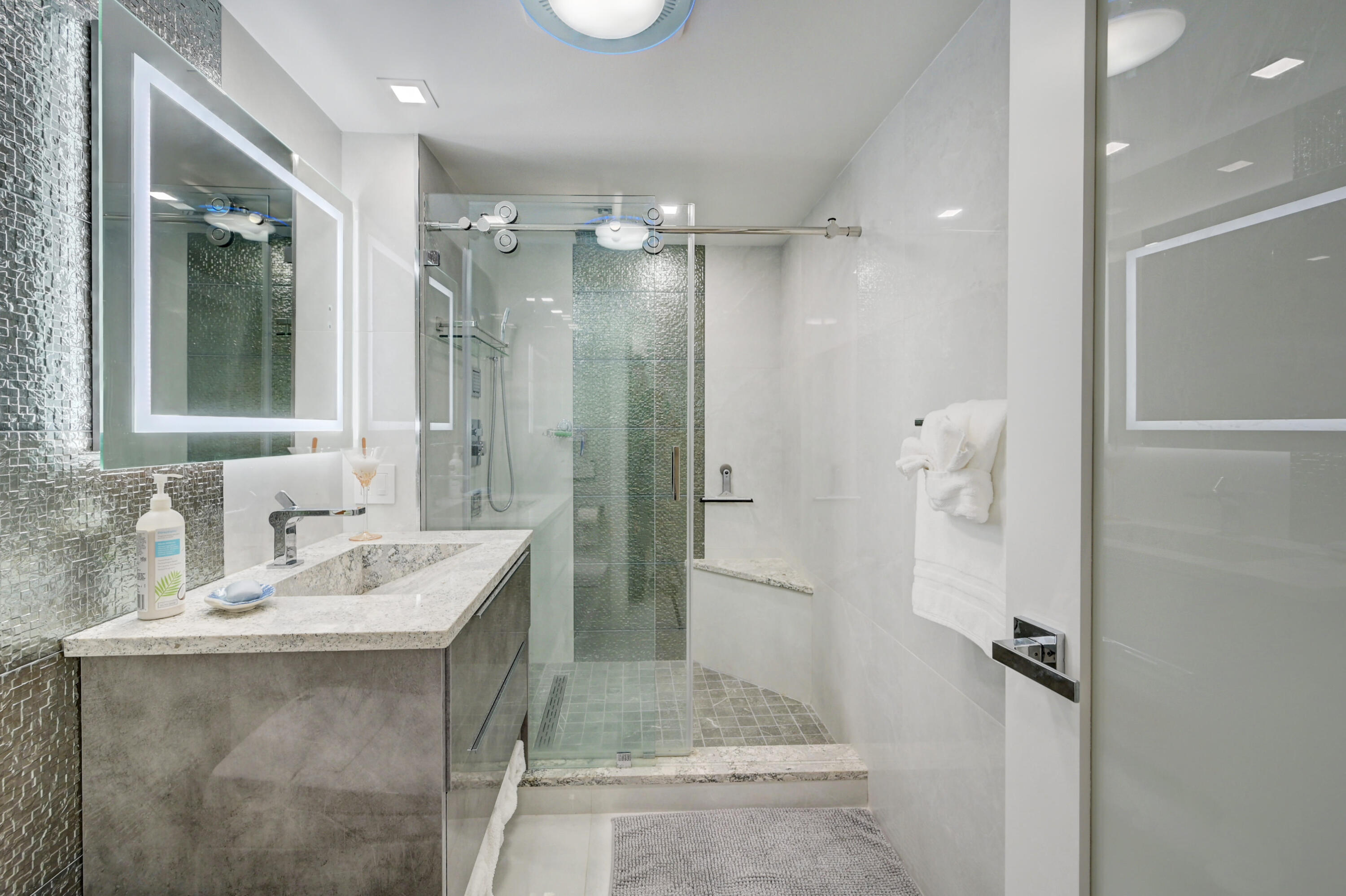 4100 Galt Ocean Drive 612