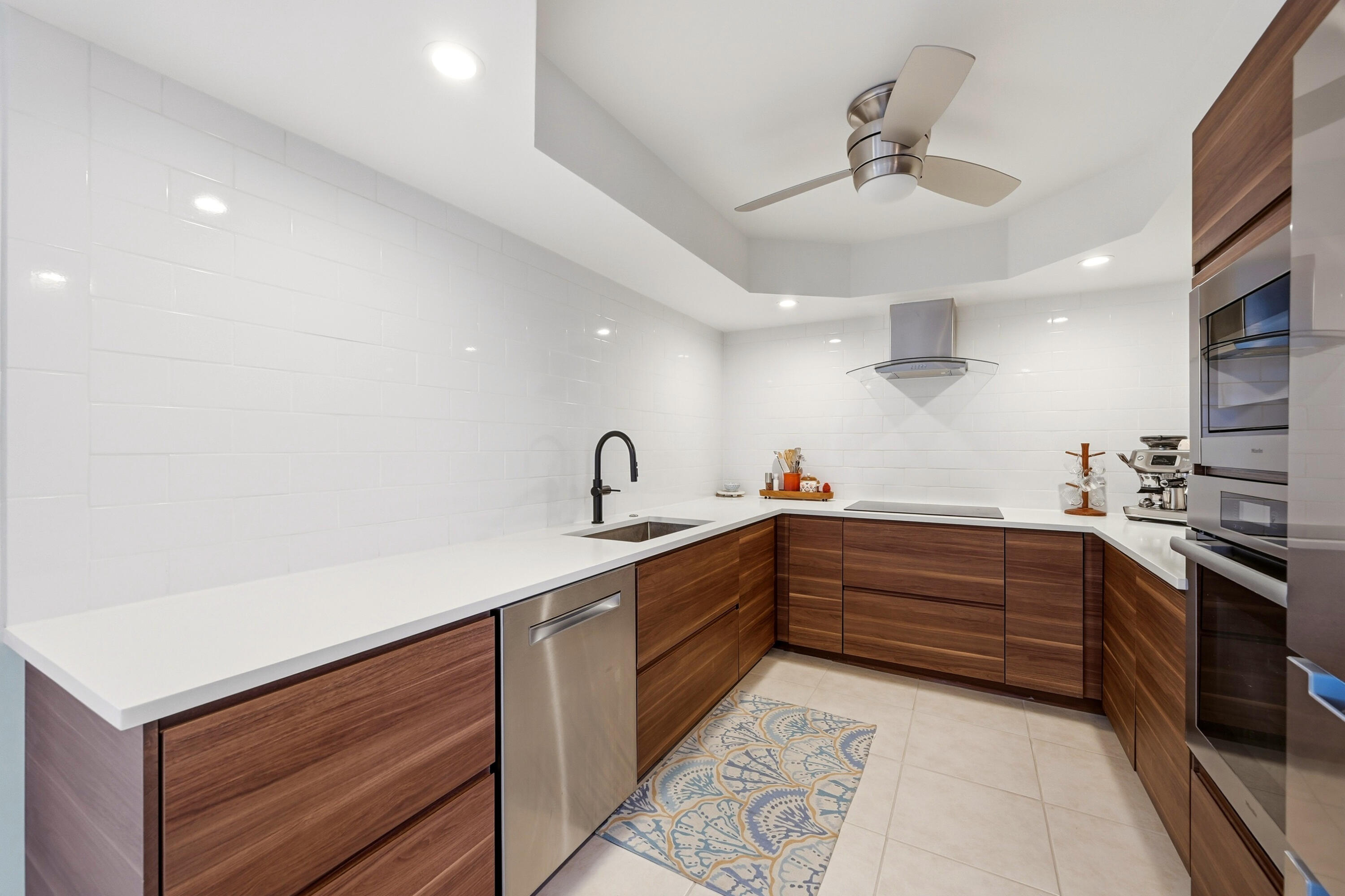 531 N Ocean Boulevard 1210