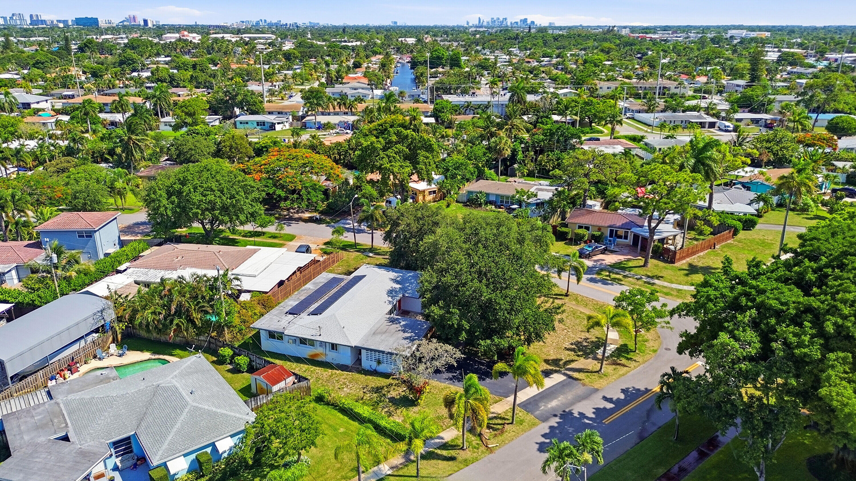 370 SW 13th Street